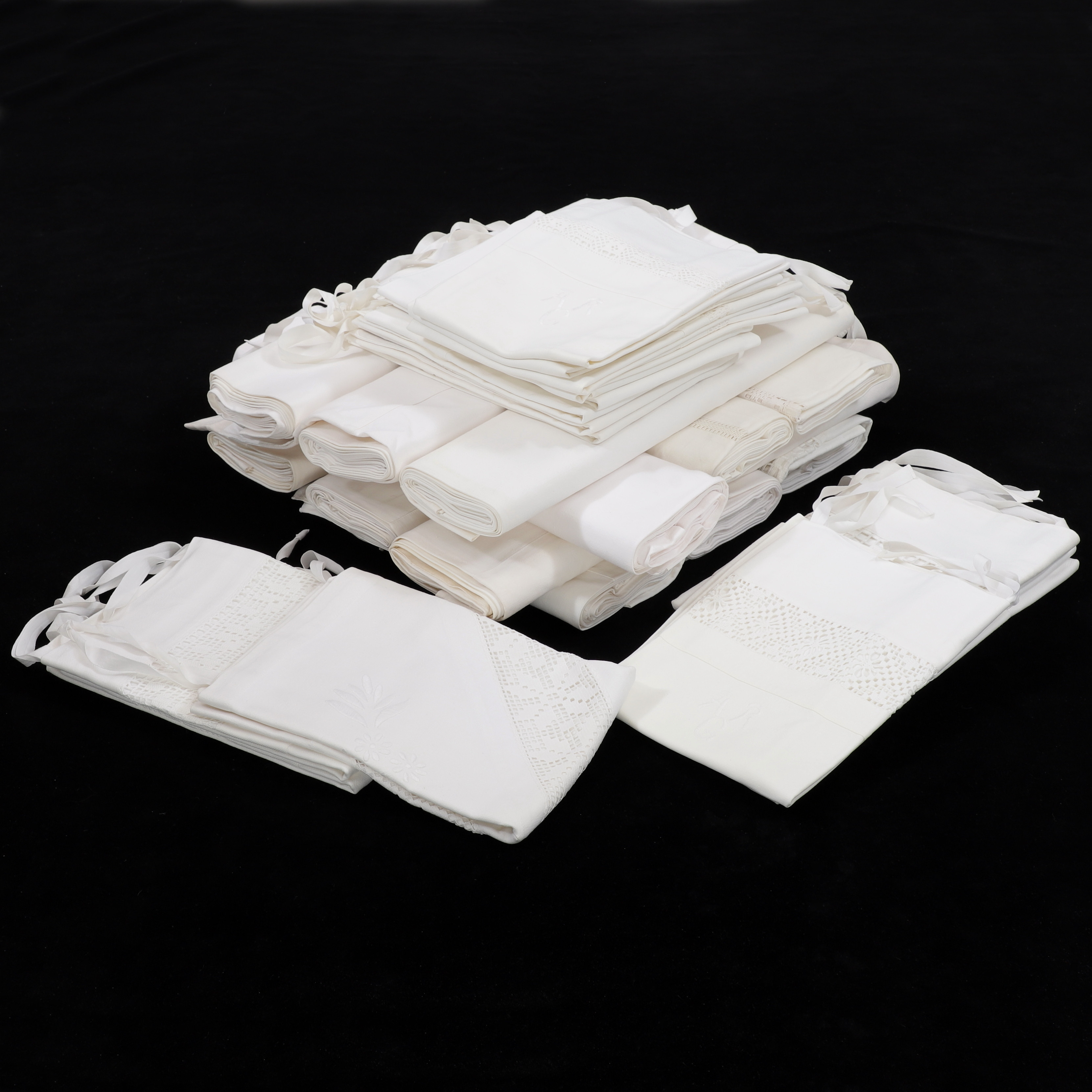 LAKAN, ÖRNGOTT, 28 delar, linne mm, 1900-tal.