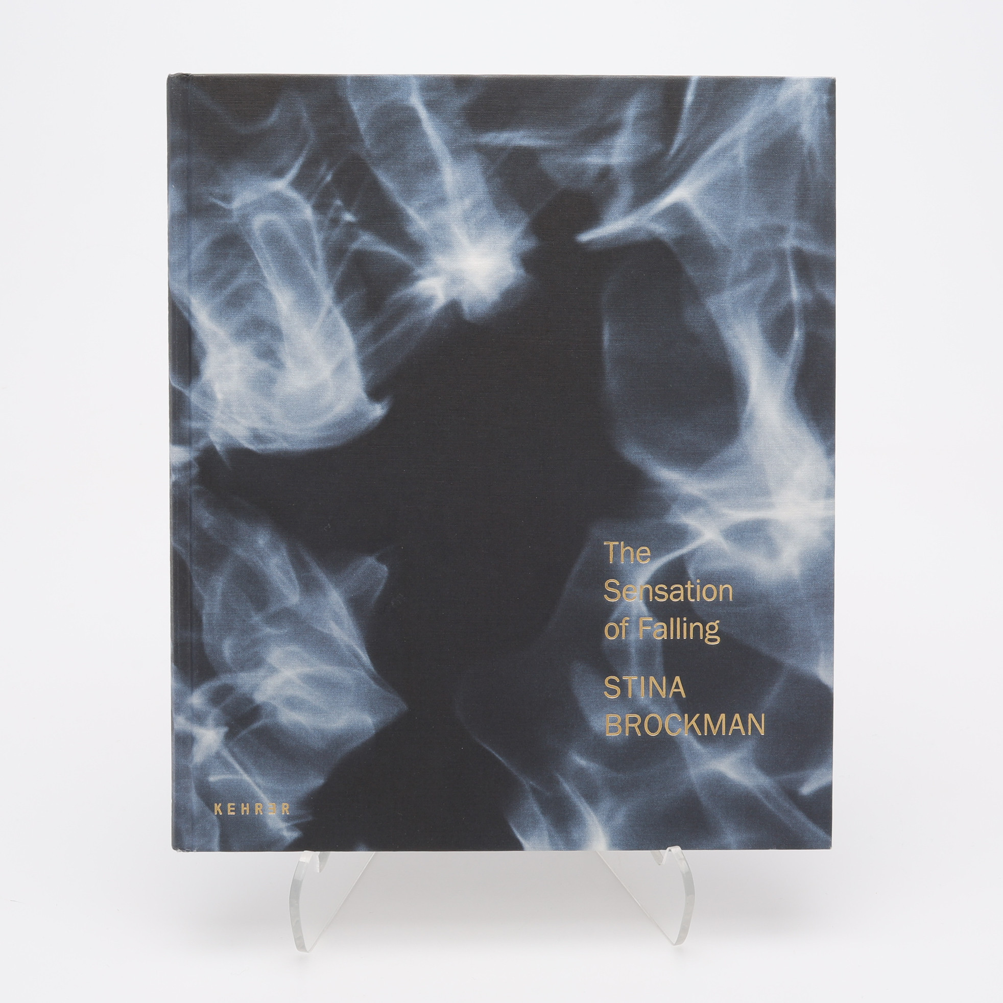 FOTO. DEN SVENSKE FOTOGRAFEN STINA BROCKMANS "THE SENSATION OF FALLING", 2016.