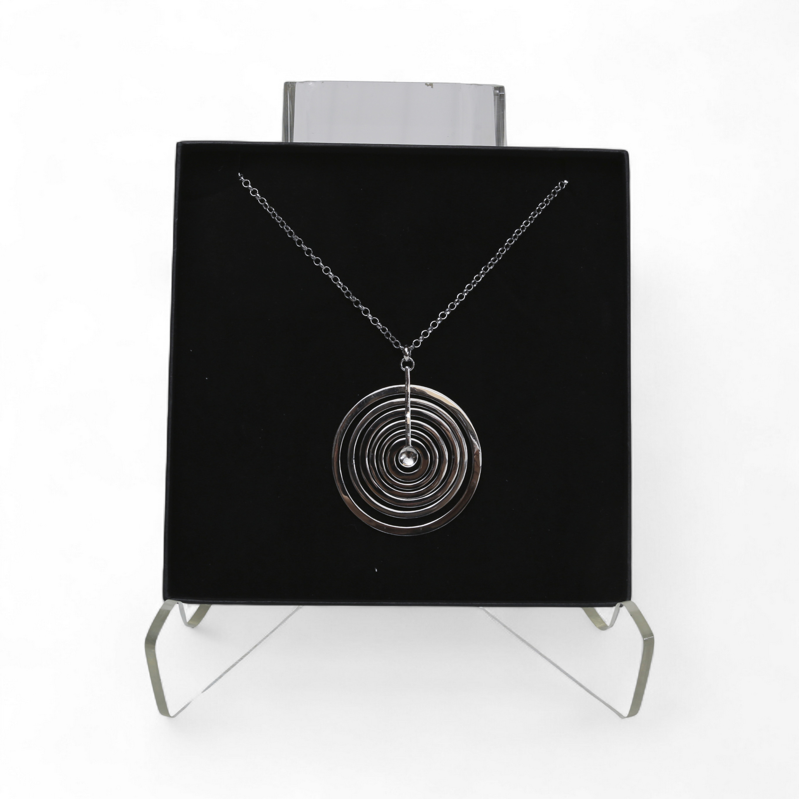 TAPIO WIRKKALA. Halssmycke, "Silvermoon", Kultakeskus Oy, Finland. Originalask, nyskick.