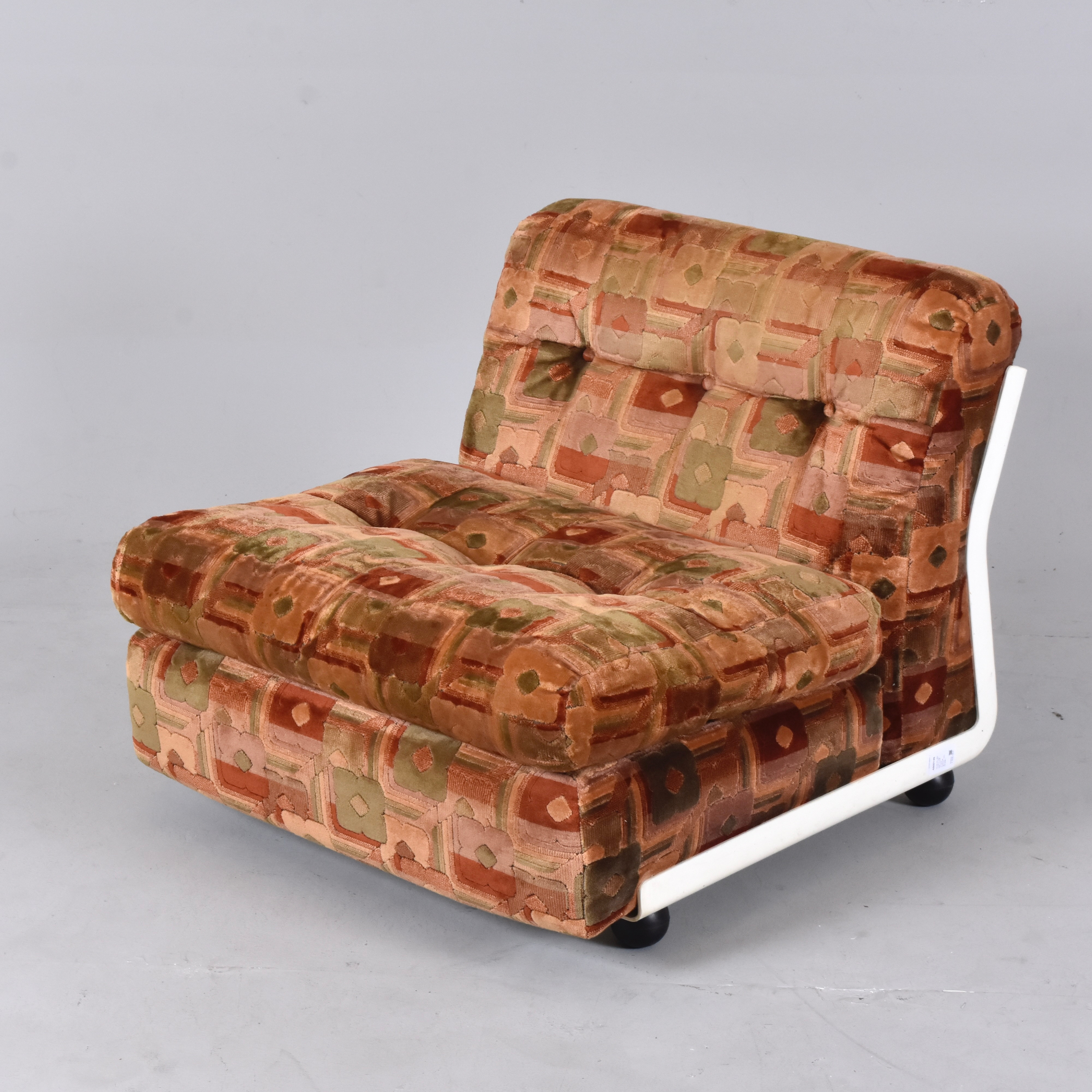 MARIO BELLINI. Fåtölj för C&B Italia, modell 'Amanta', tygklädsel, glasfiber, 1960-tal, Italien.