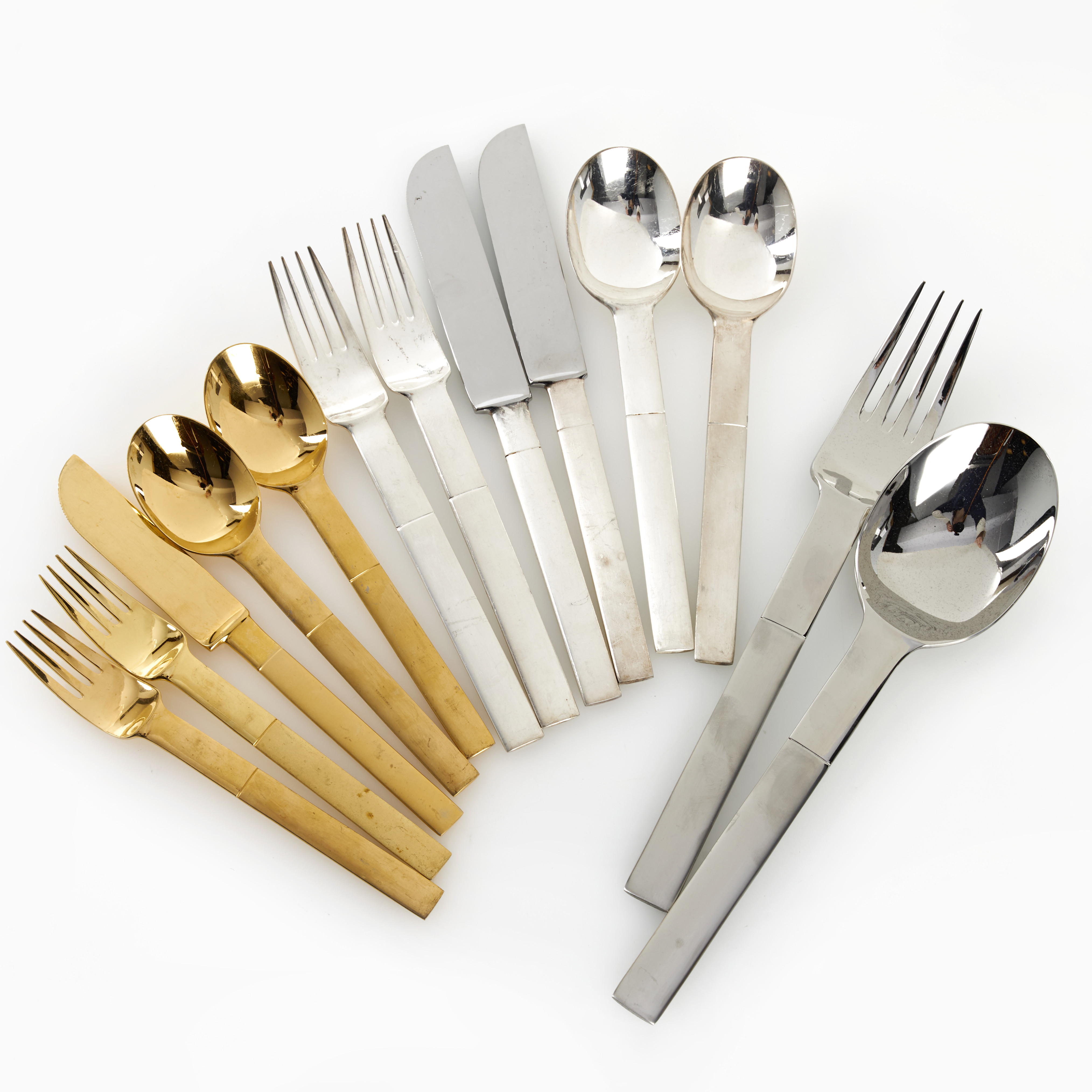 GUNNAR CYRÉN. Bestickuppsättning, 13 delar, "Nobel", för 2 personer, rostfritt stål, förgyllt och försilvrat, Gense samt Yamazaki, formgiven 1991.