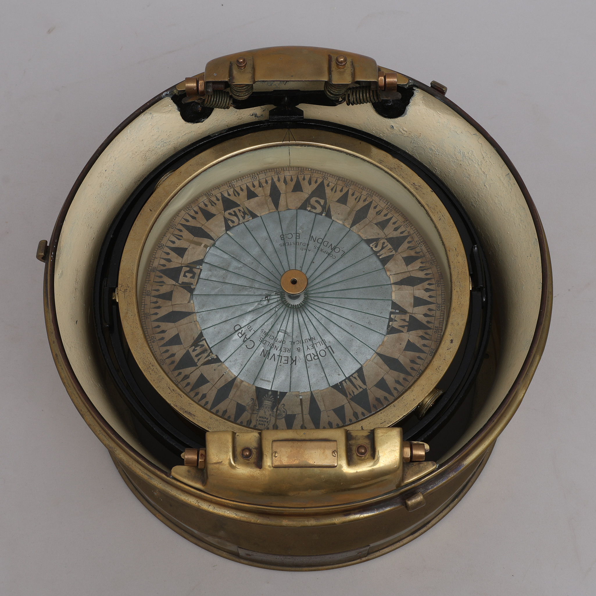 Bilder för 4861500. KOMPASS MED NAKTERHUS OCH AZIMUTSPEGEL/COMPASS ...