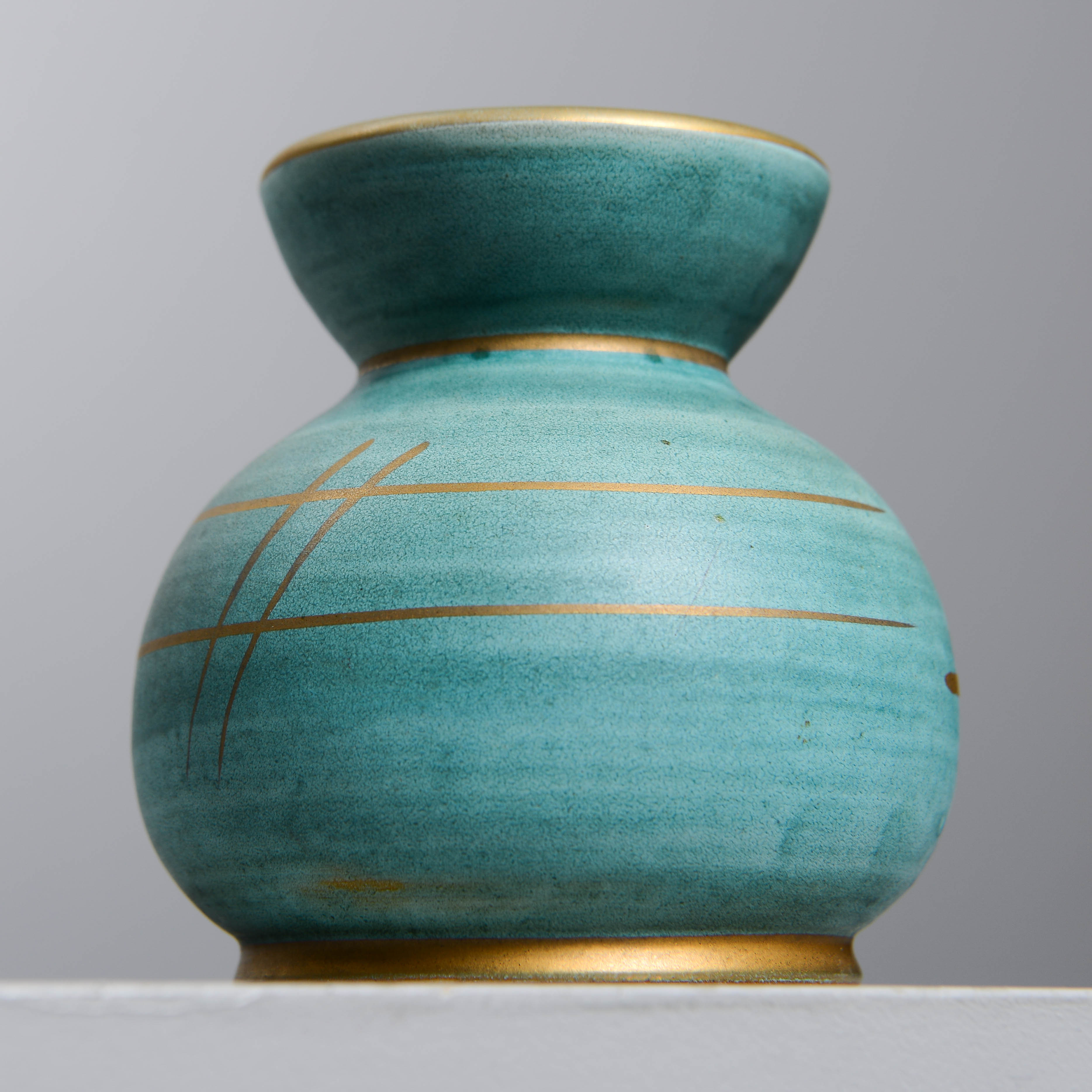 EINAR TÖRNING. Vas, modell 2715, Swedish Grace, Upsala-Ekeby, 1932-34.