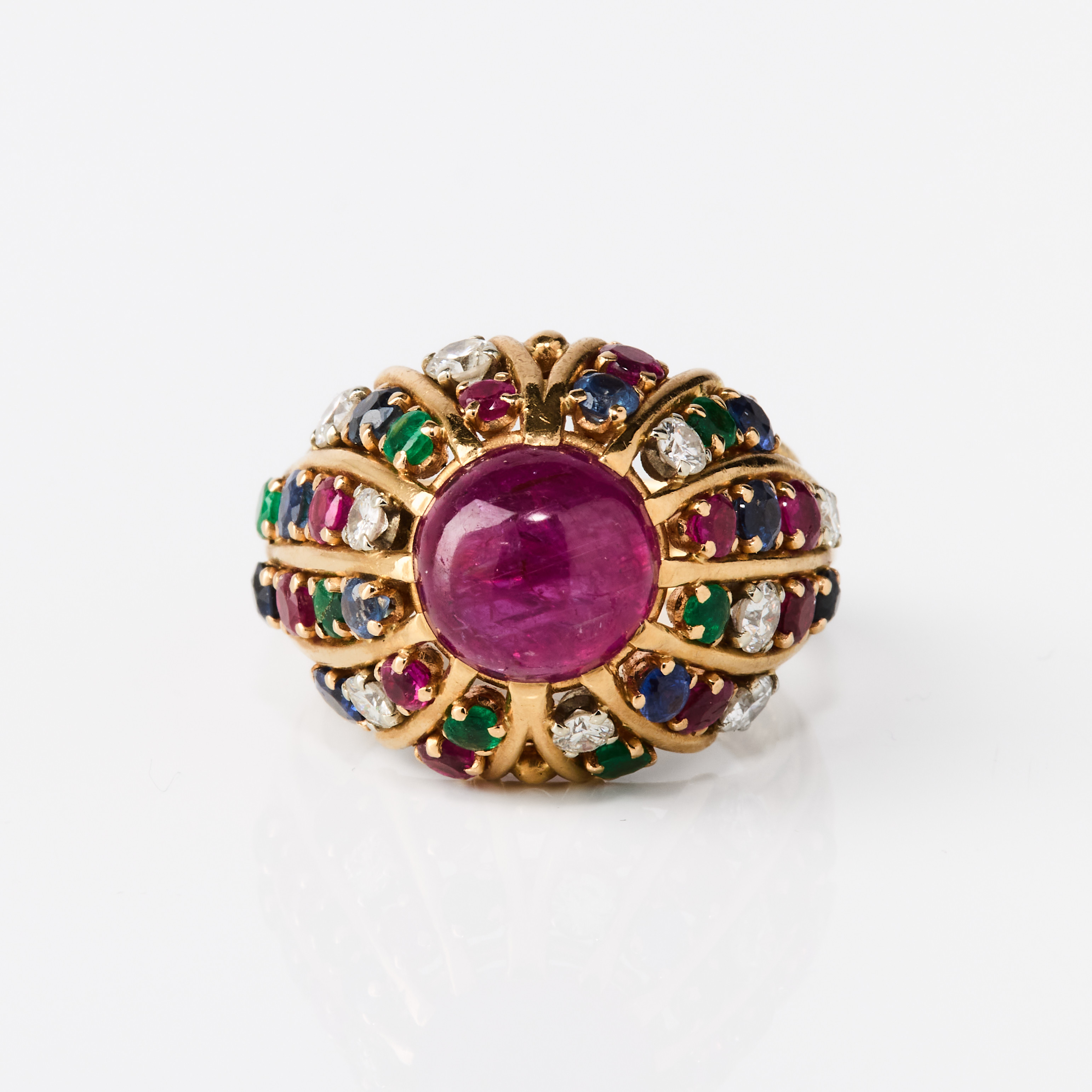 W.A. BOLIN. Cocktailring, 18K guld med multifärgade stenar och diamanter, Stockholm 1961.
