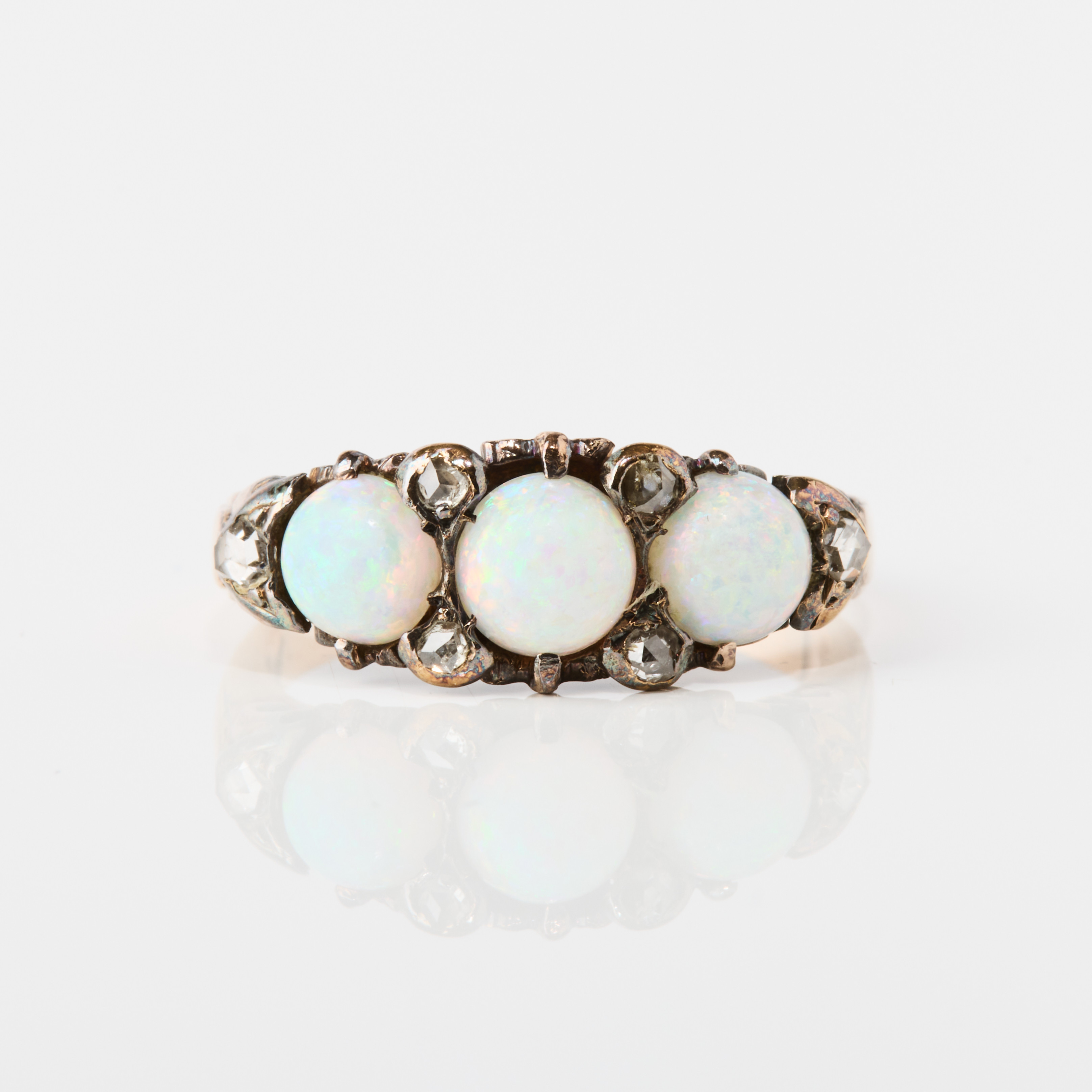 RING, guld och opaler, 1890-tal.