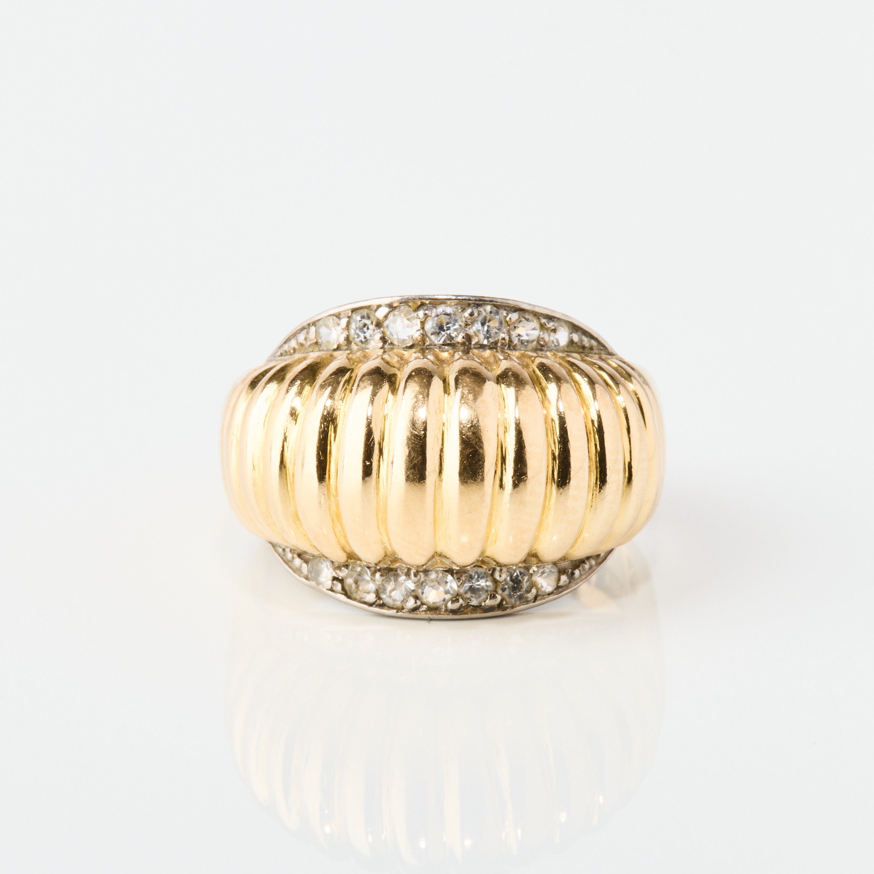 ENGELBERT. Ring, 18K guld med diamanter, Retro, signerad Stigbert, Stockholm 1949.