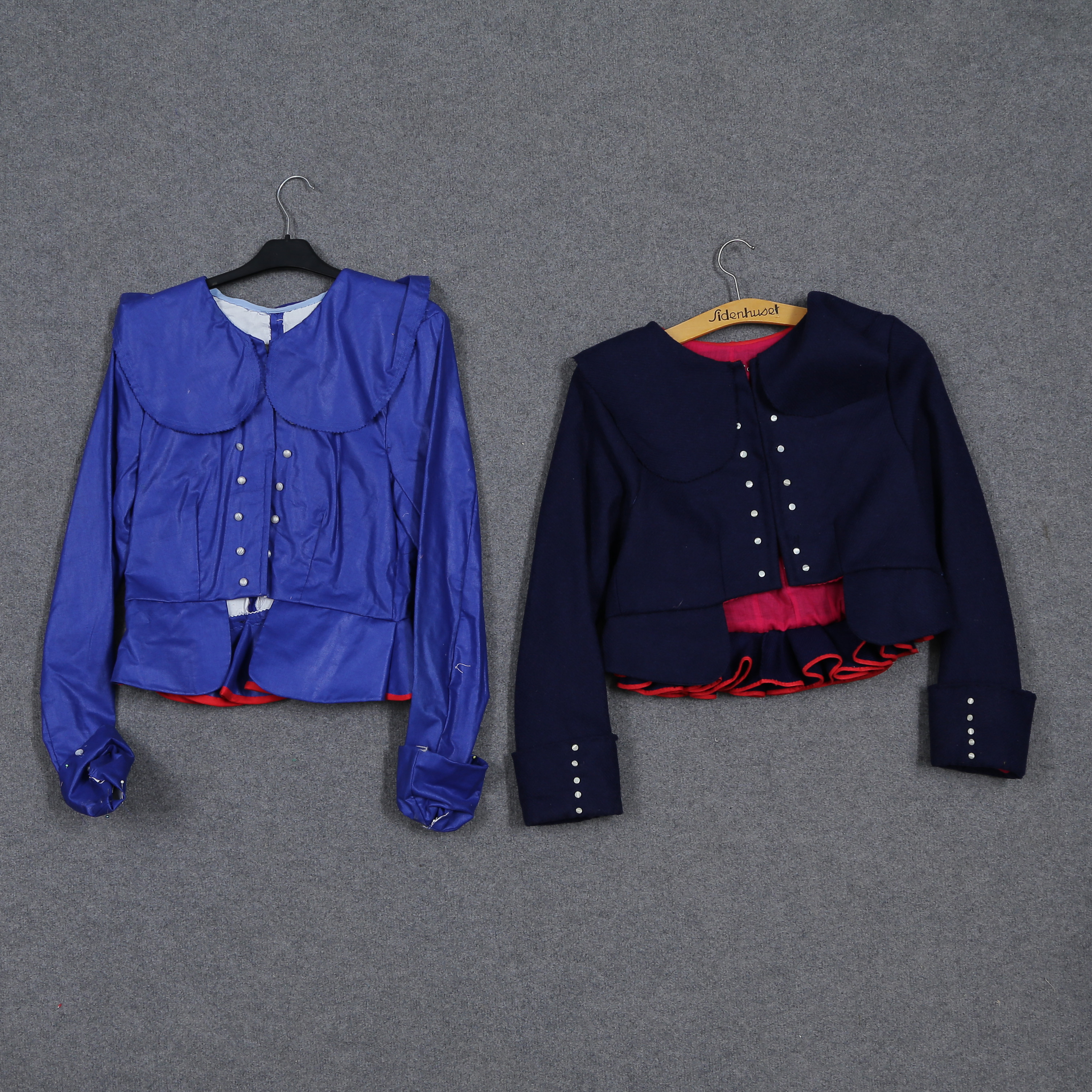 PARET JACKOR TILL TRADITIONELL FOLKDRÄKT, BLÅTT, POLEN, 1900-TAL.