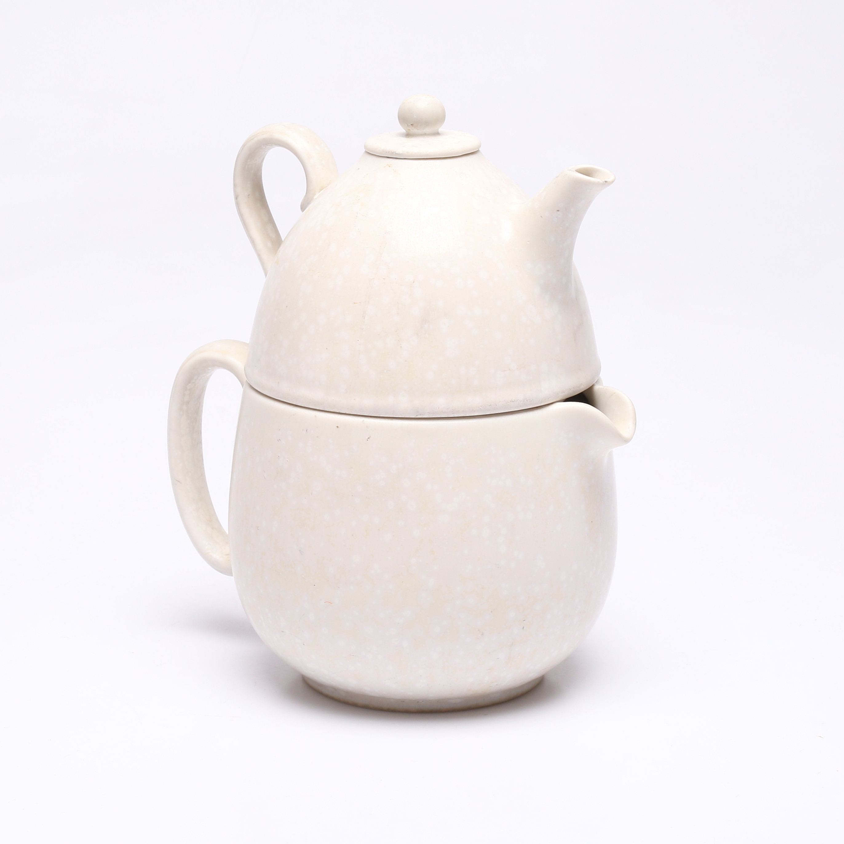 GUNNAR NYLUND. tekanna, stengods, modell Ub, monogramsignerad GN, Rörstrand.