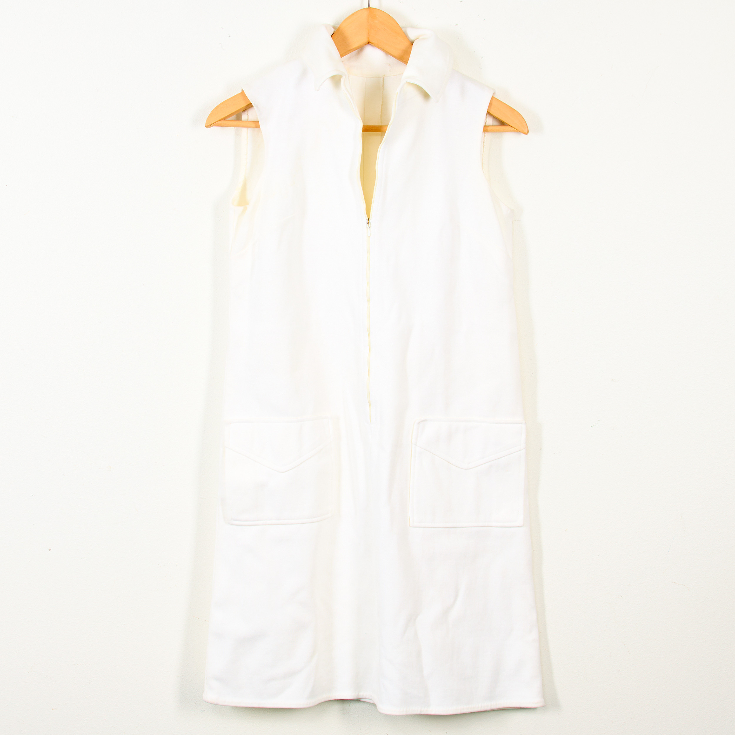 KATJA OF SWEDEN, Klänningar, två stycken 1960-/70-tal.