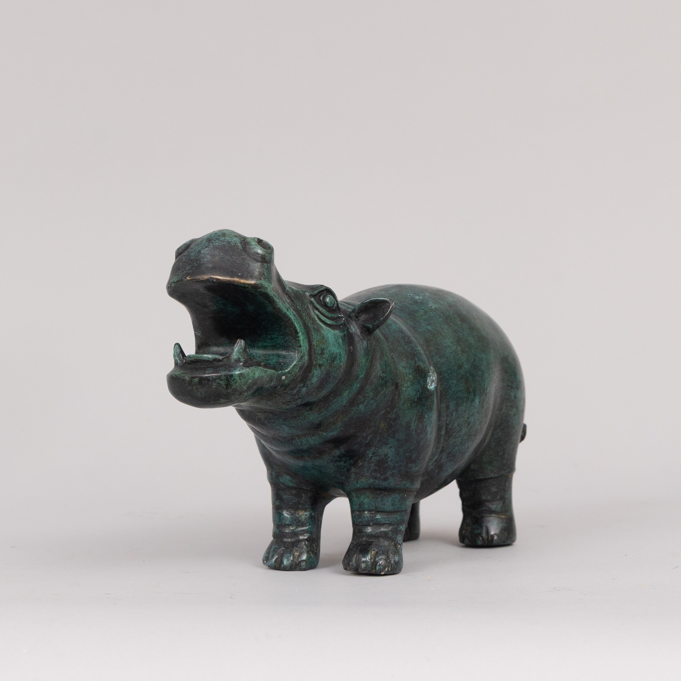 SKULPTUR, flodhäst, grönpatinerad brons, Art People Gallery Sweden, stämplad APG.