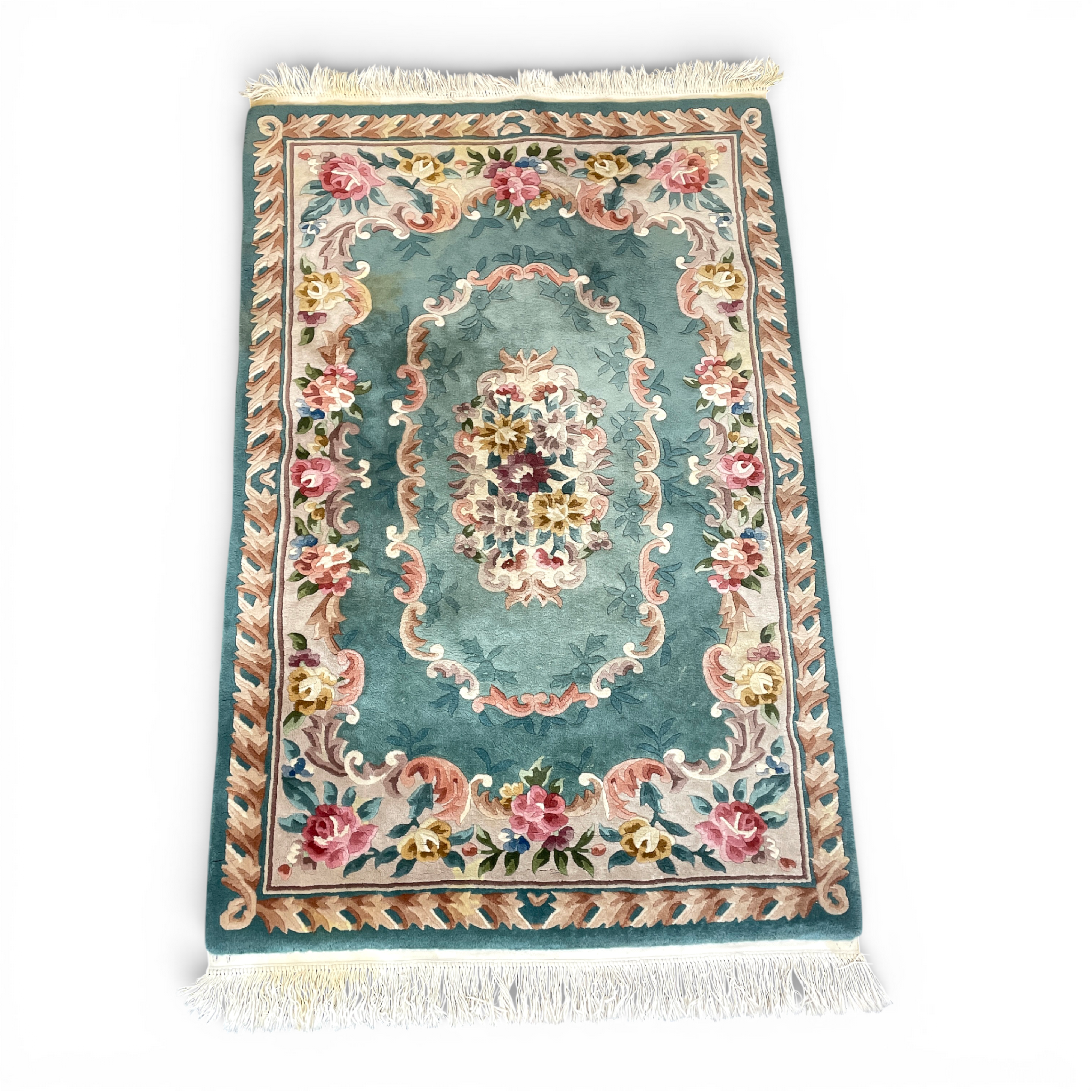 KINAMATTA. Handknuten, ca 140x122 cm, 1900-tal.