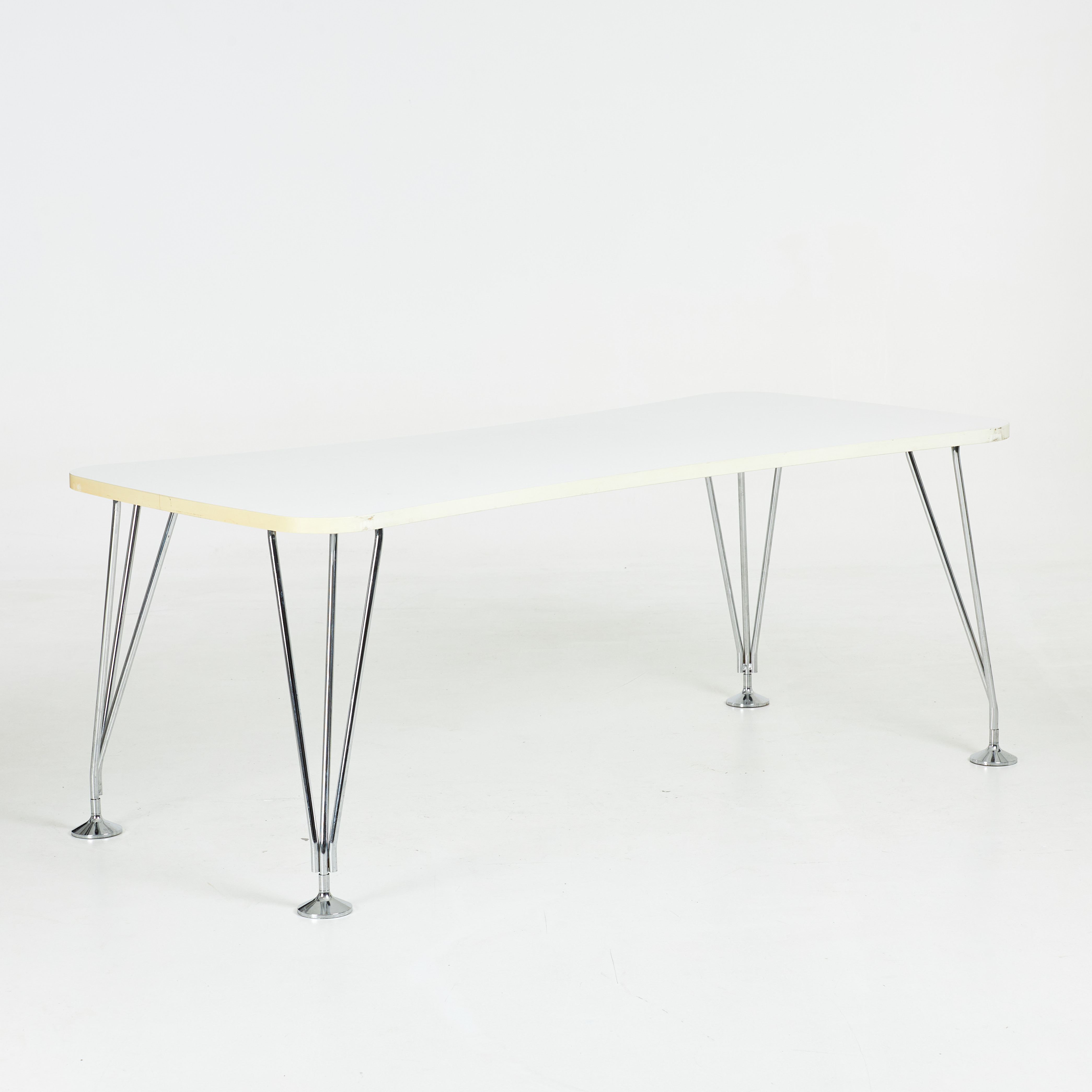 FERRUCCIO LAVIANI. "Max Table", skrivbord, Kartell, Italien, skiva med vit laminat, ben i kromat stål.