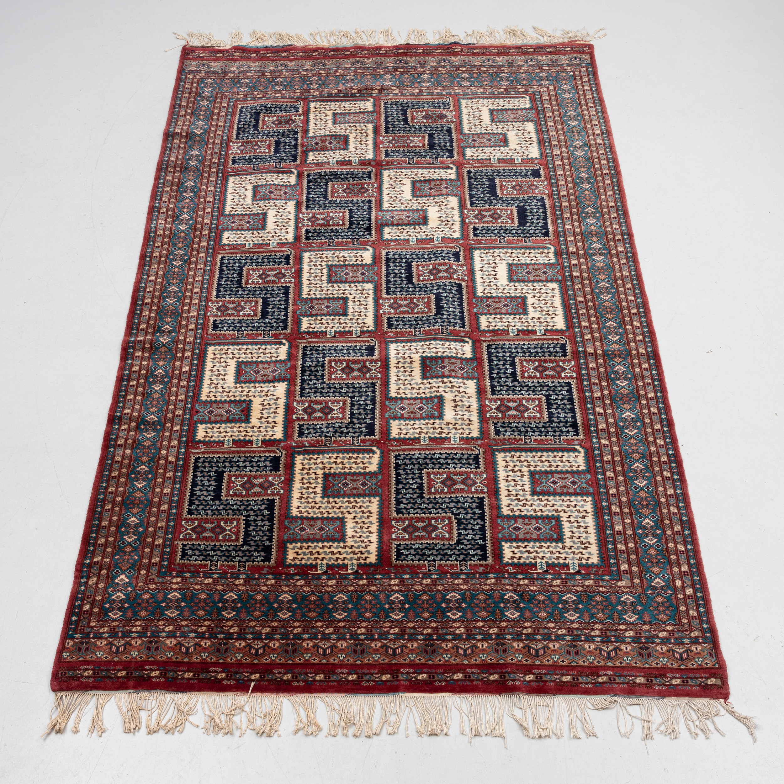 MATTA, orientalisk, ca 254x155 cm.