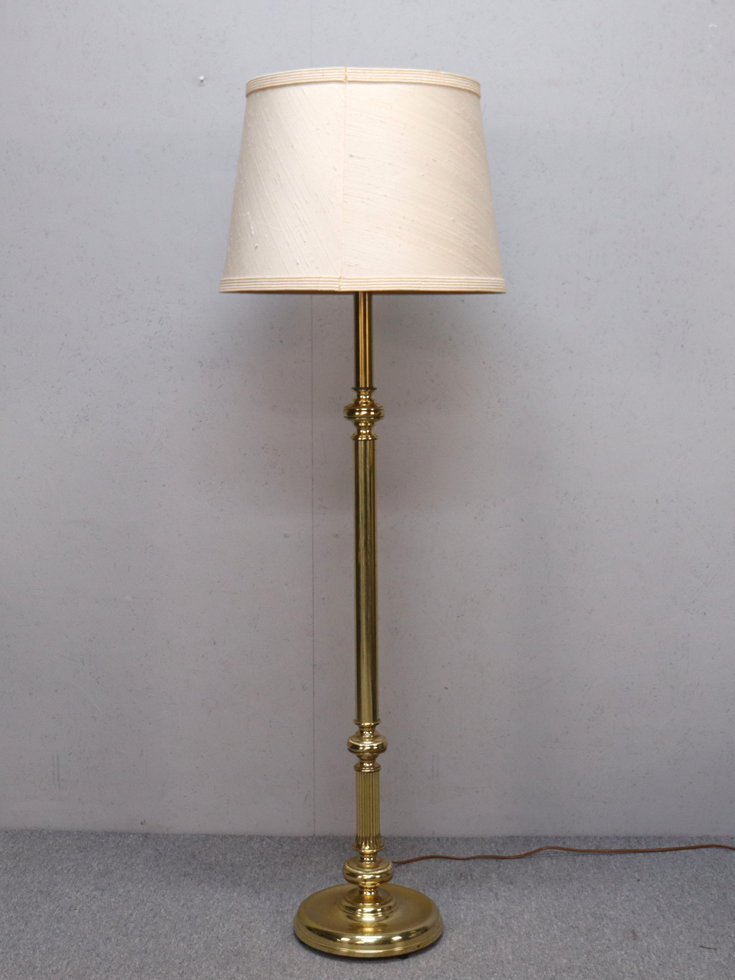 GOLVLAMPA, Möller Armatur, Eskilstuna, mässing.