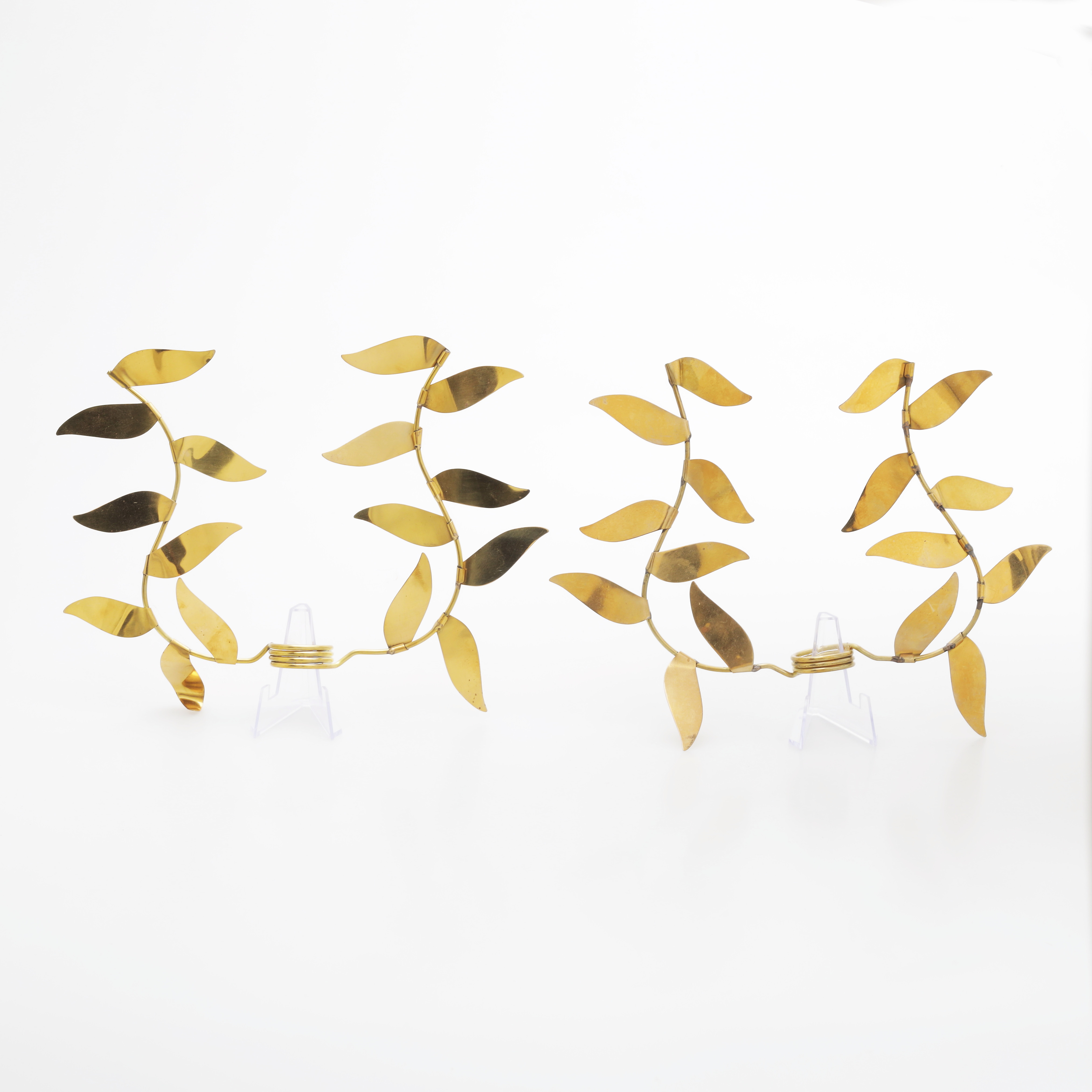 LJUSMANSCHETTER, ett par, mässing, "Löv Gren", Firma Svenskt tenn.