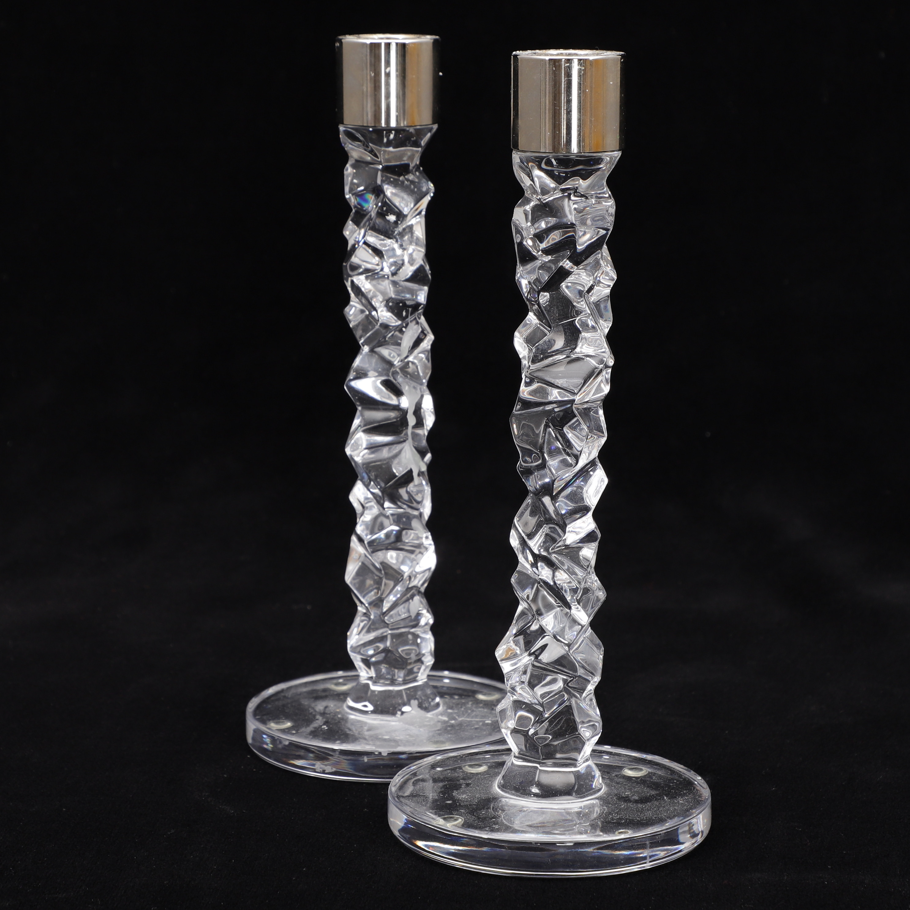 LENA BERGSTRÖM. Ljusstakar, ett par, kristallglas/rostfritt stål, "Carat", Orrefors.