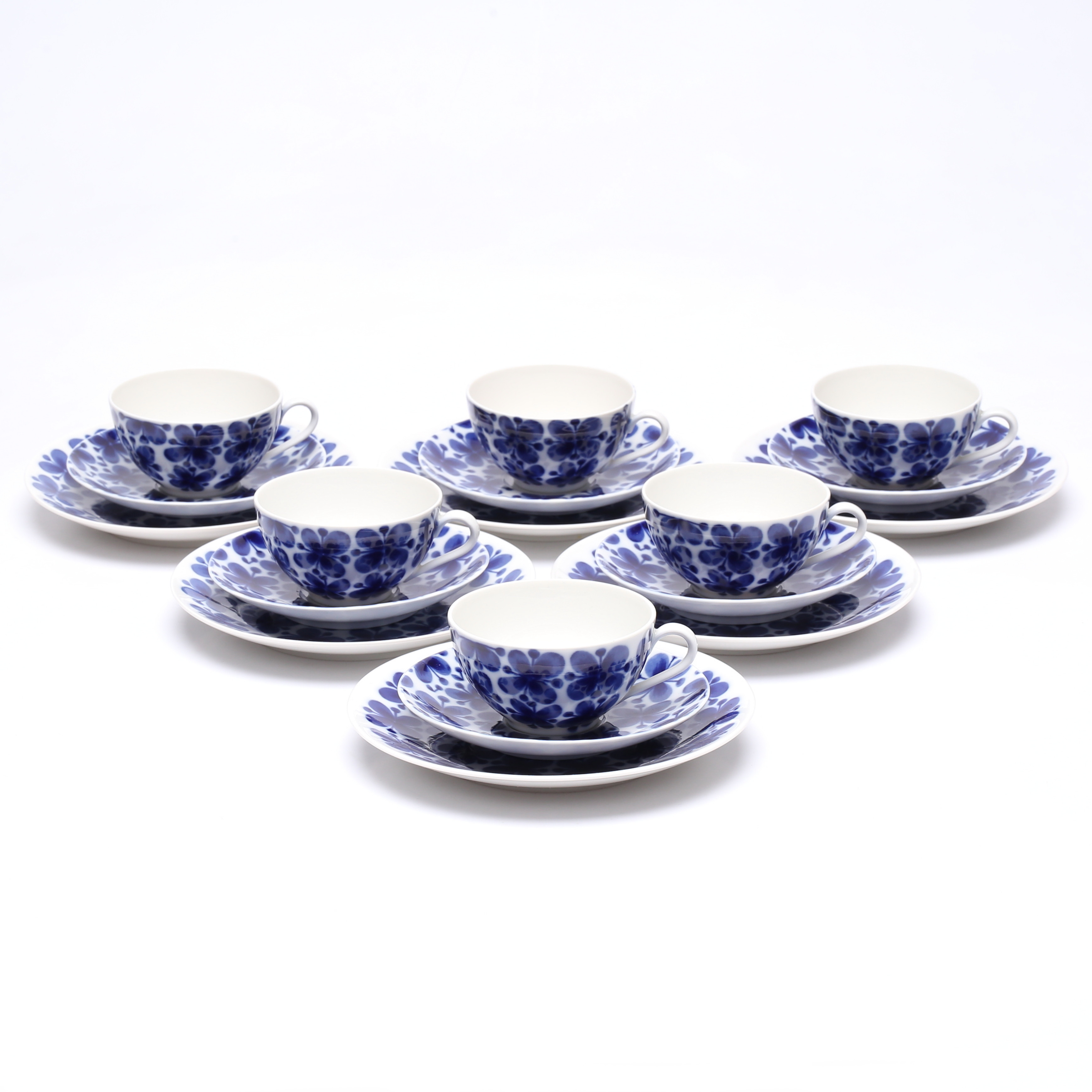 MARIANNE WESTMAN. KAFFEKOPPAR med FAT samt ASSIETTER, , "Mon Amie" 12 delar, Rörstrand.