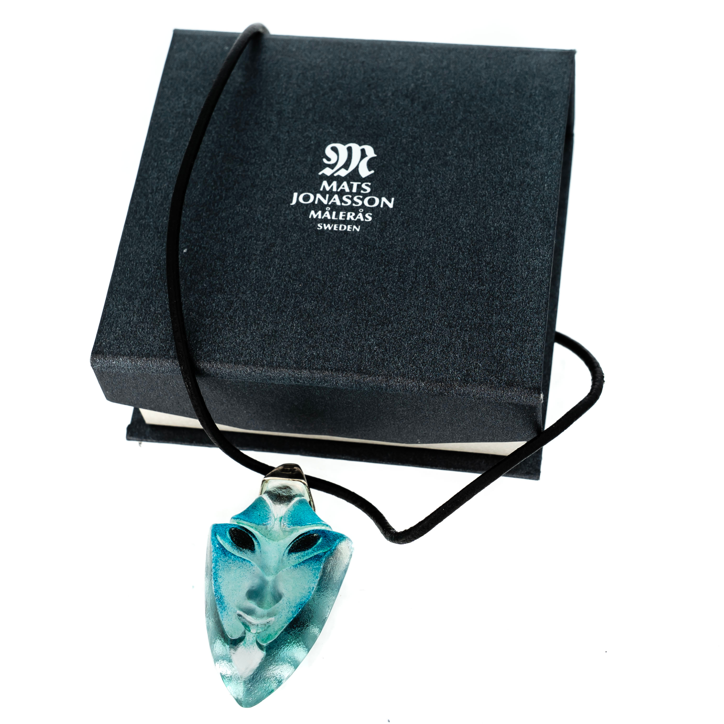 MATS JONASSON. Halsband med hänge, "Thalia" Målerås Sweden.