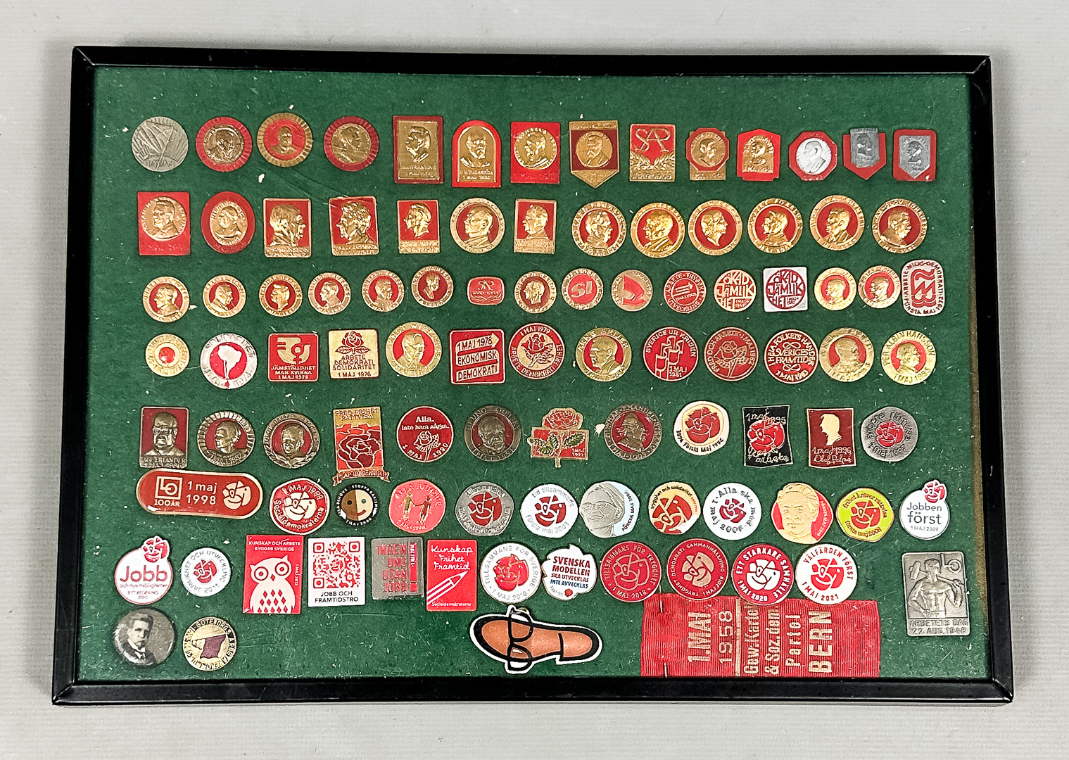 SOCIALISTISKA PINS, samling 1931-2021.