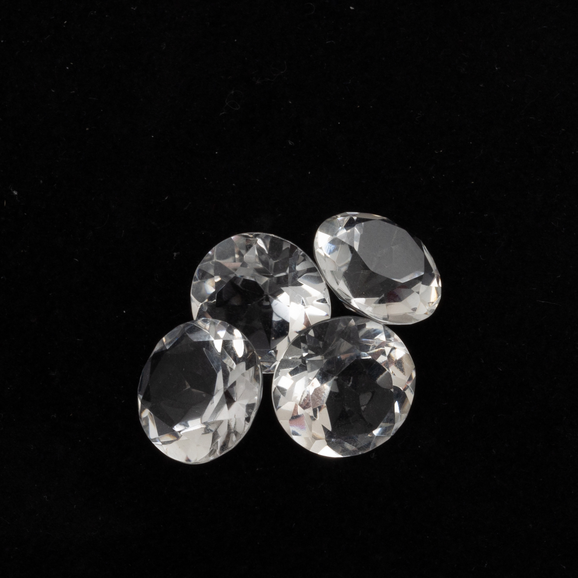 BERGSKRISTALLER, 4 st, 21,07 ct.