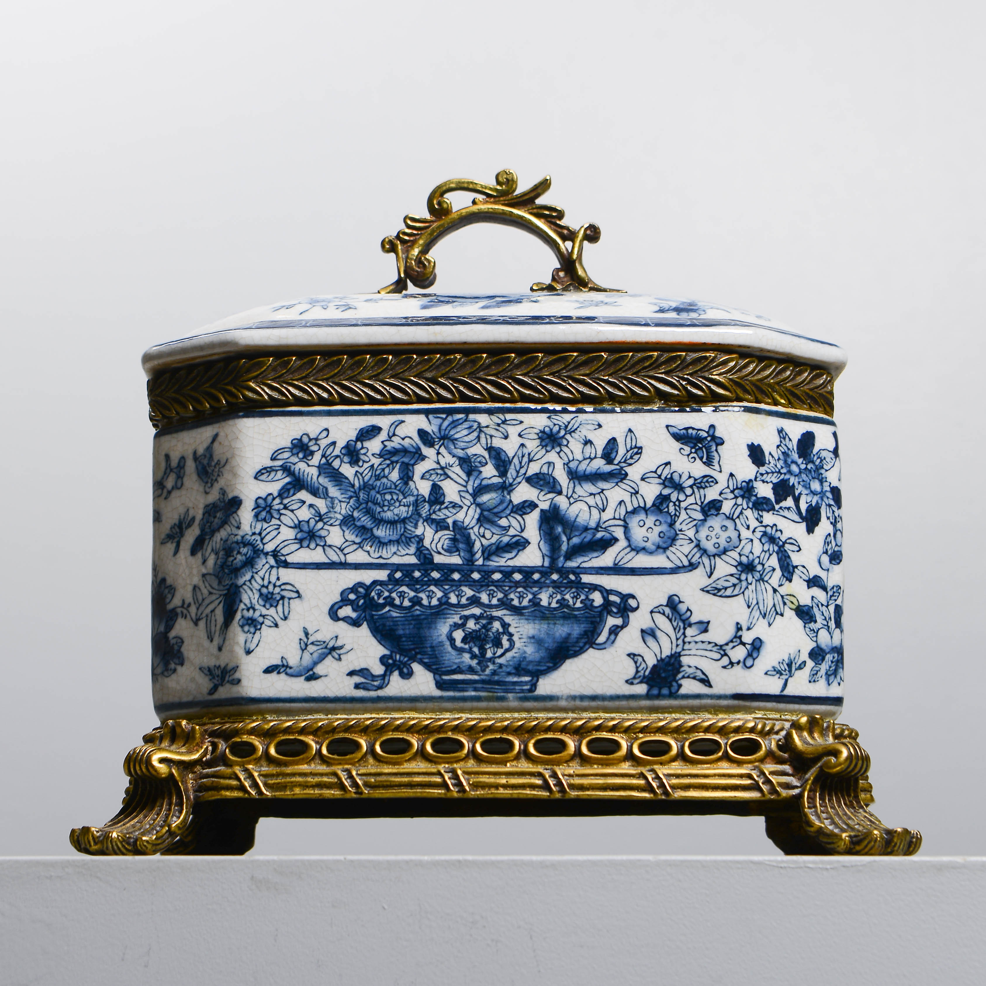 TERRIN, porslin, 1800/1900-tal.