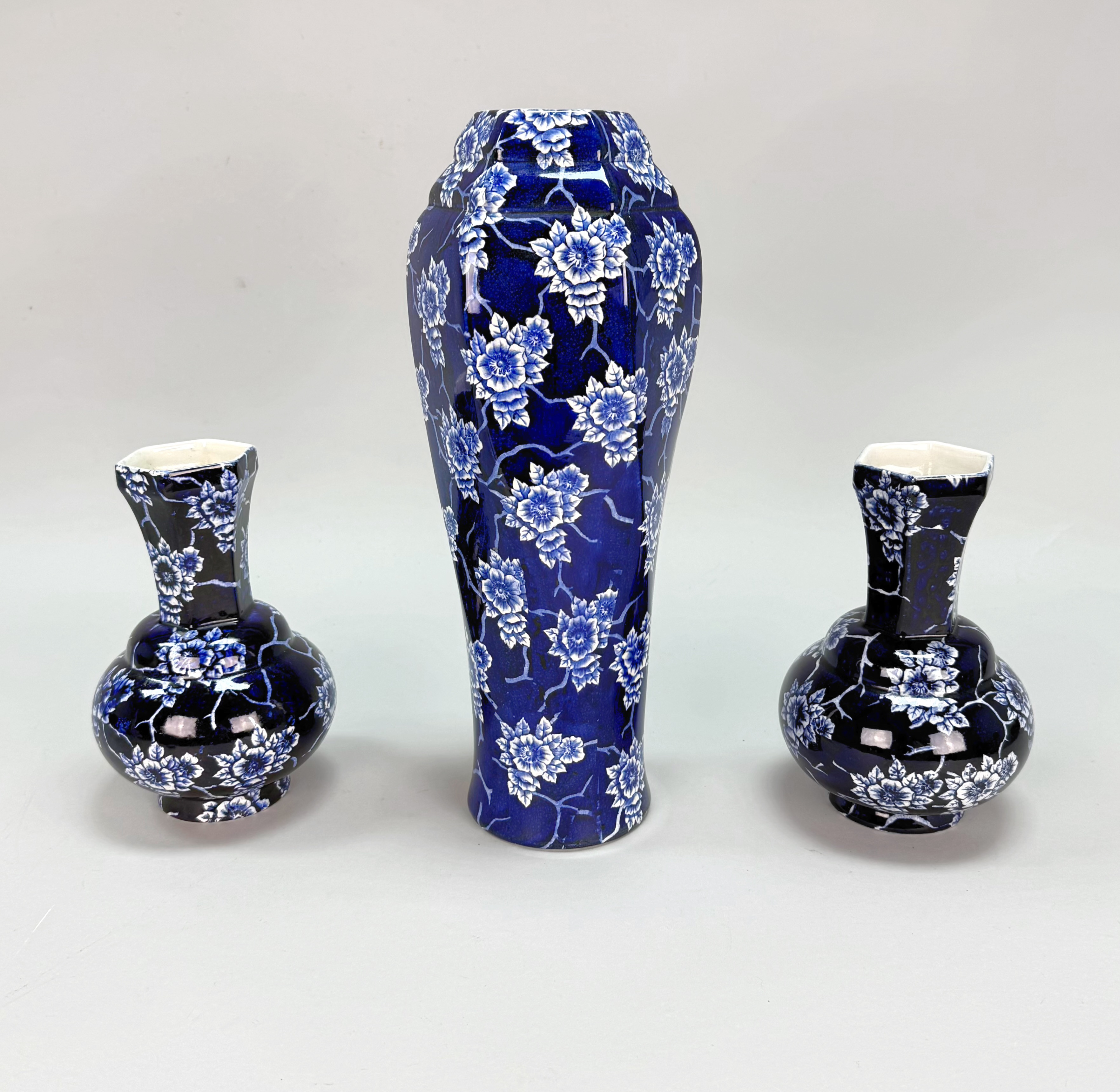 NANG-KING Rörstrand - 3 st vaser, flintgods, 1900-talets början.