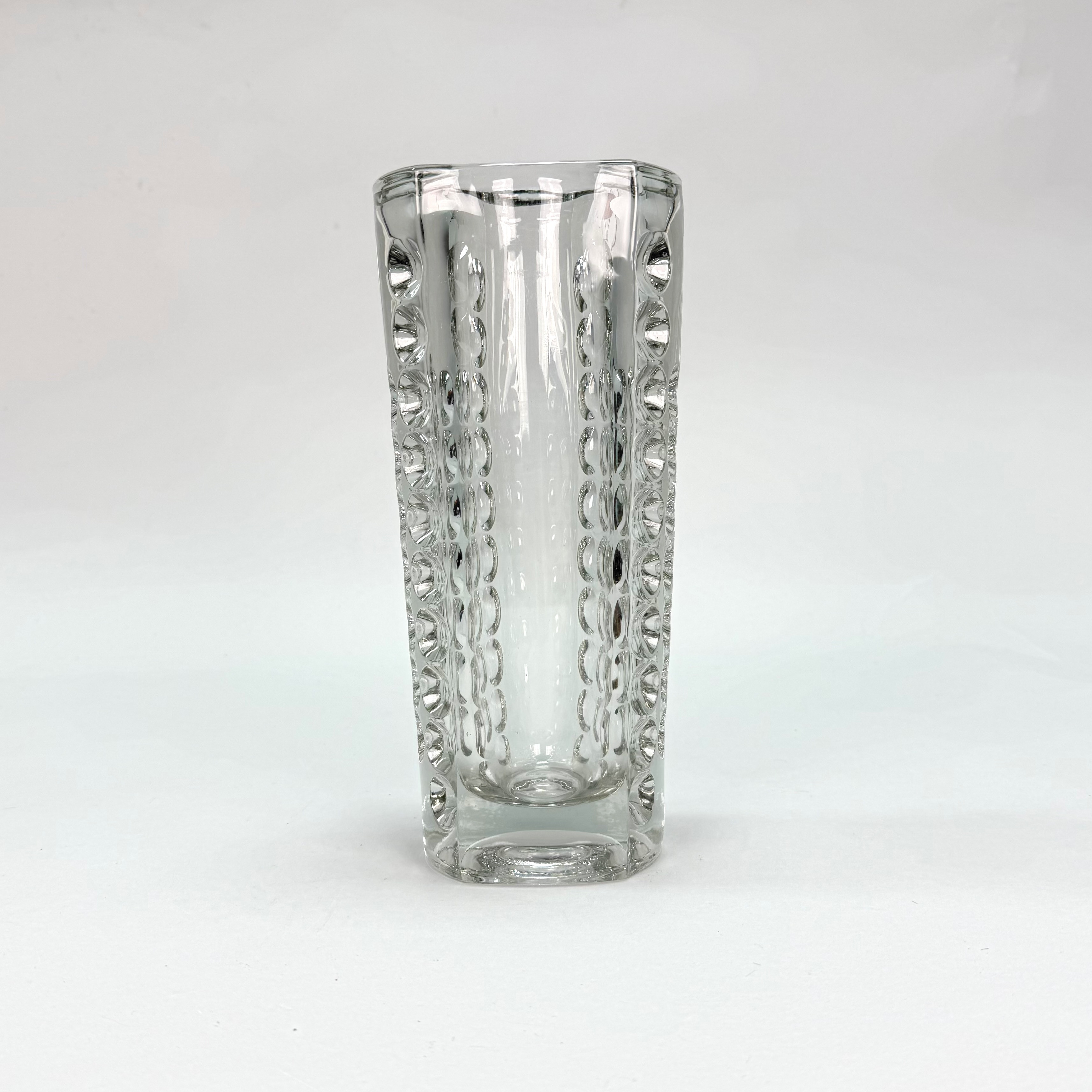 GLASVAS - Rudolf Jurnikl, Sklo Union, Tjekien. 1960-tal.