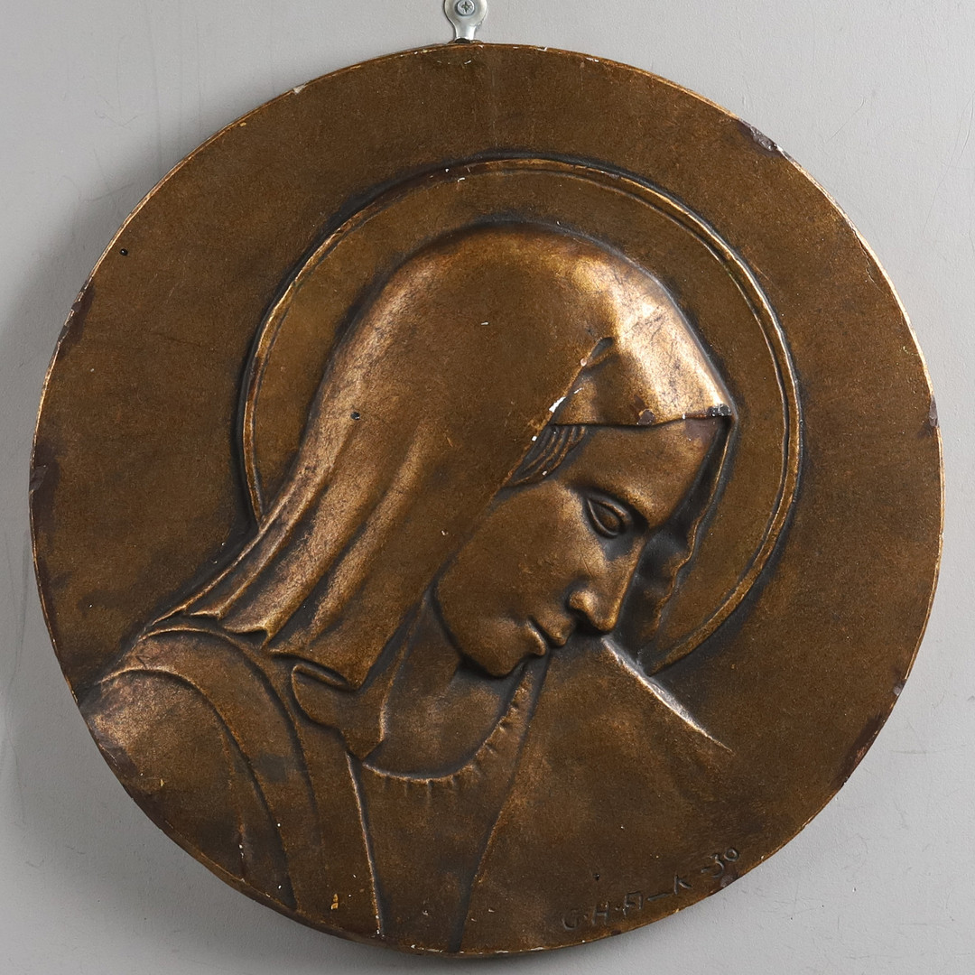 VÄGGPLAKETT, gips "Jungfru Maria", signerad & daterad.