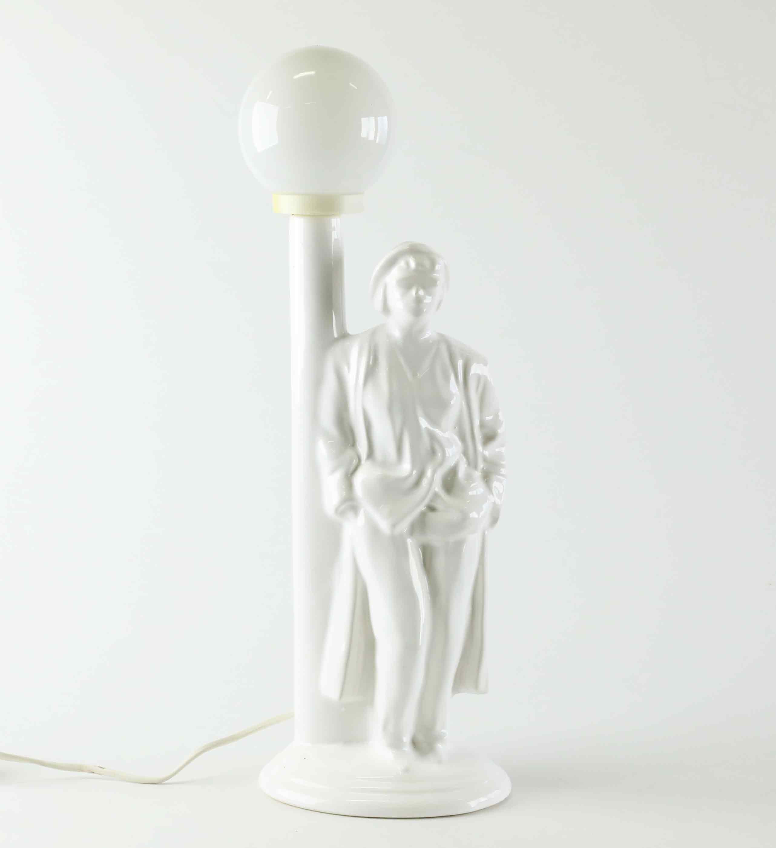 BORDSLAMPA, Charlie Chaplin, porslin, 1970/80-tal.