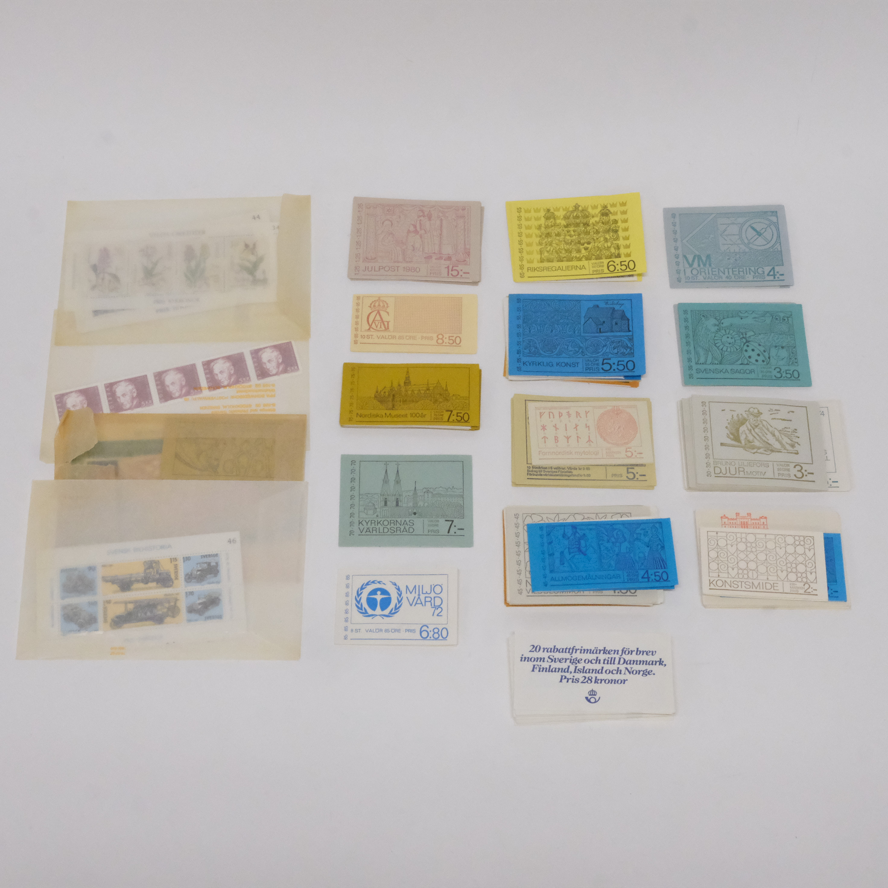 SAMLING OSTÄMPLADE SVENSKA FRIMÄRKEN, BL.A. 16 RABATTHÄFTEN.