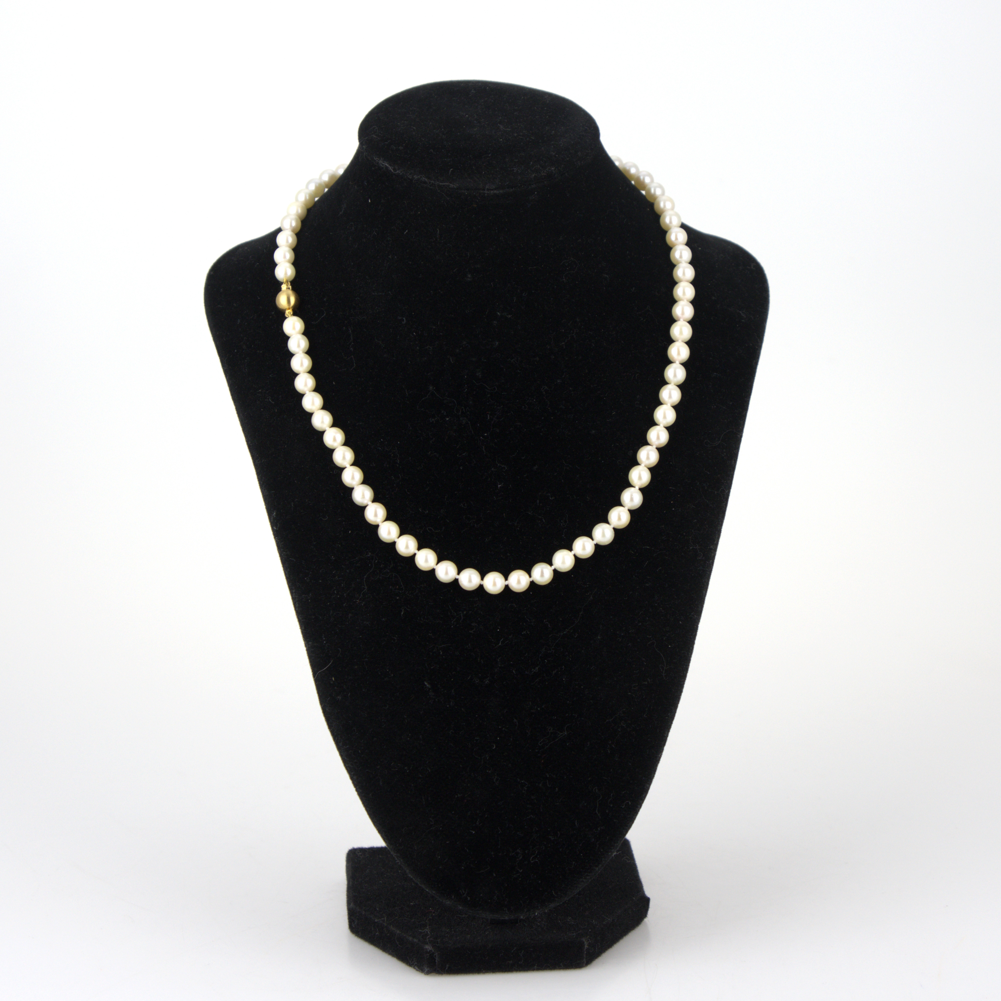 PÄRLHALSBAND med kullås guld 18k, odlade pärlor.