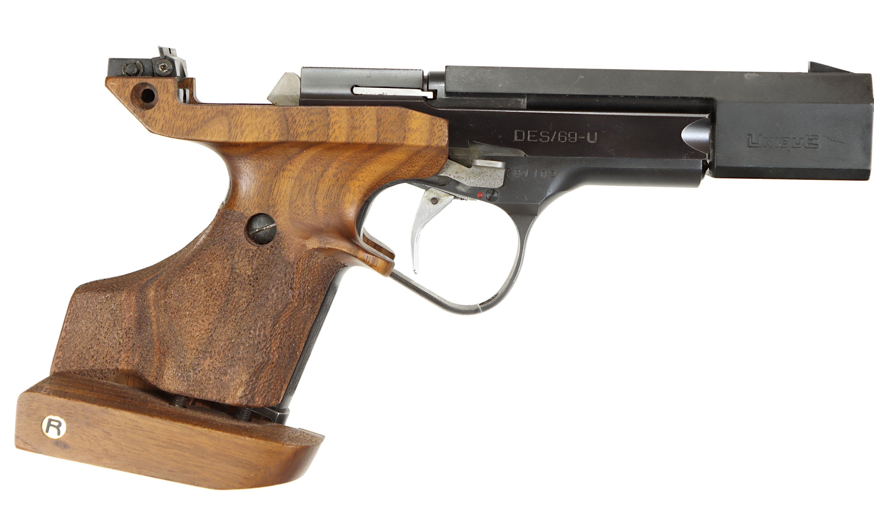 PISTOL, fabrikat Unique, modell Des/69-U, kaliber .22LR, tillv.nr 781188, se-nr SE0152985.