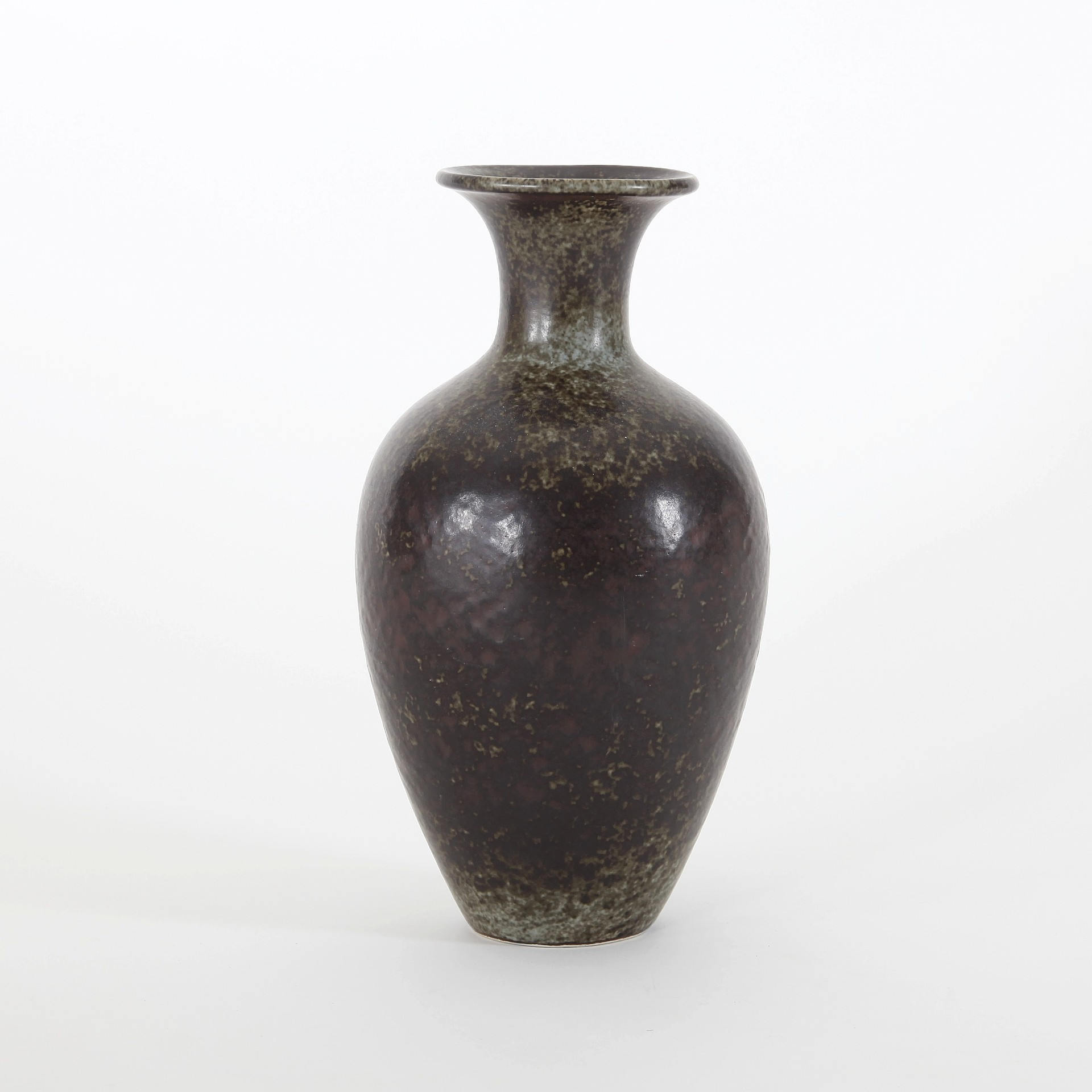 GUNNAR NYLUND. 1904-1997. Golvvas, "AKT", 43 cm, glaserat stengods, Rörstrand.