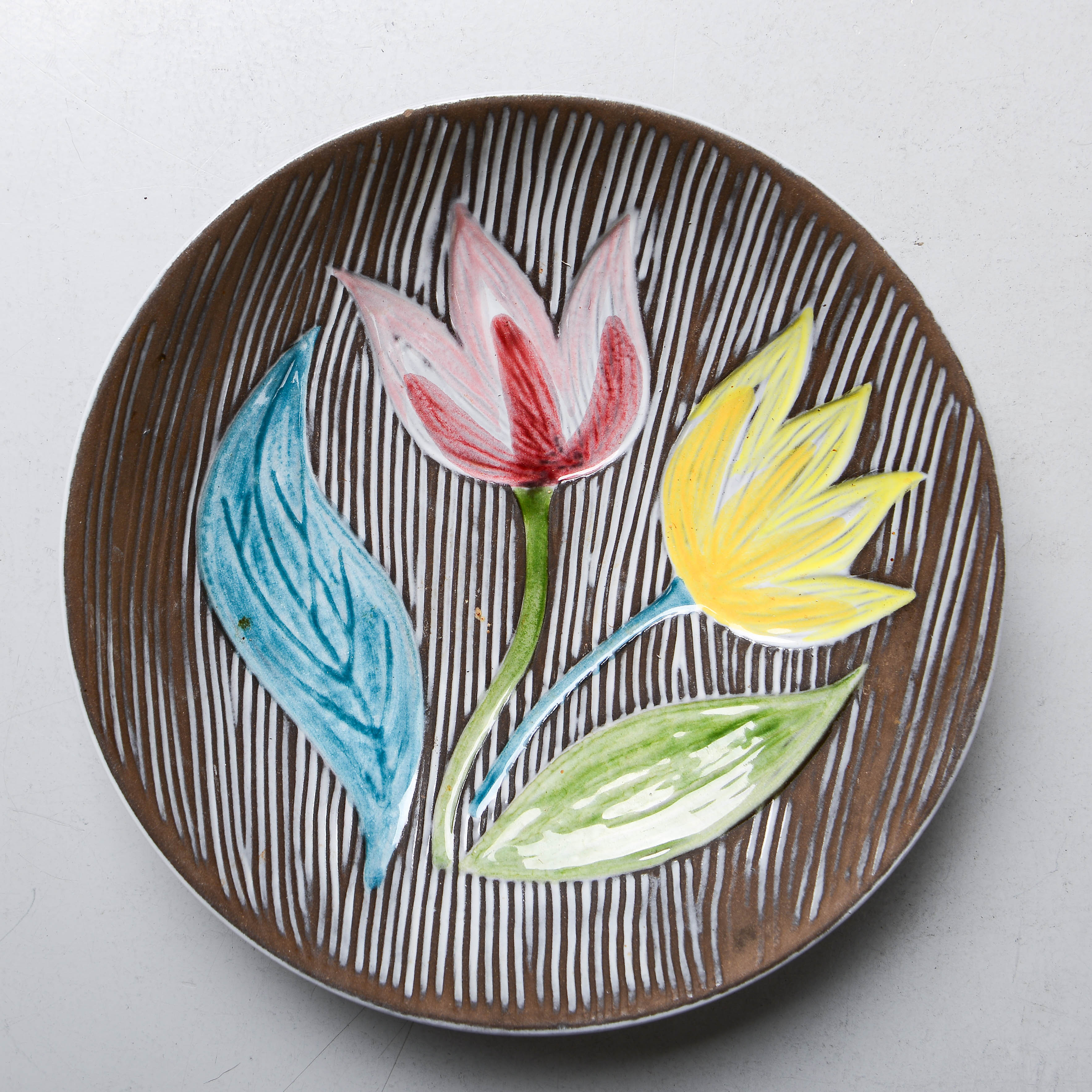 MARI SIMMULSON. Skål, för Turitz & Co, Upsala-Ekeby.