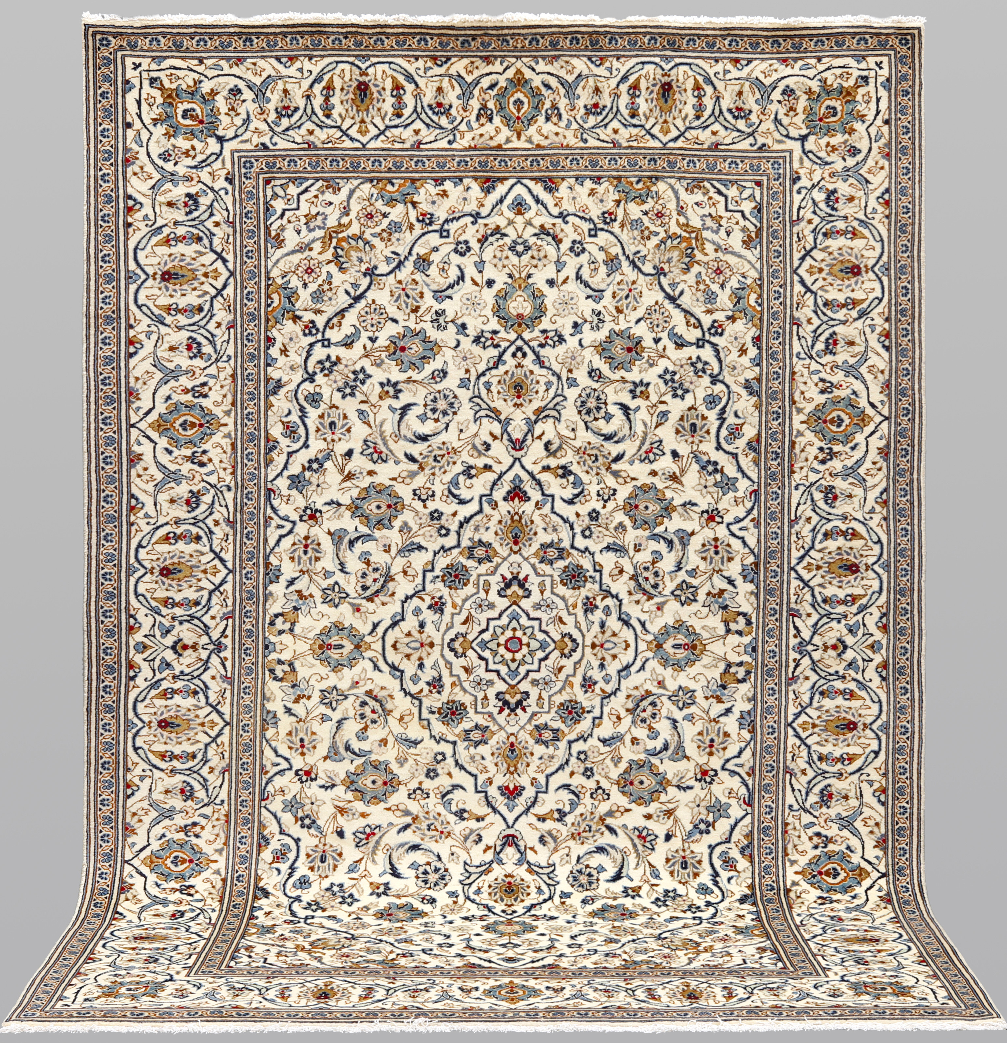 ORIENTMATTA. Ljus Keshan fine, 306 x 193 cm.