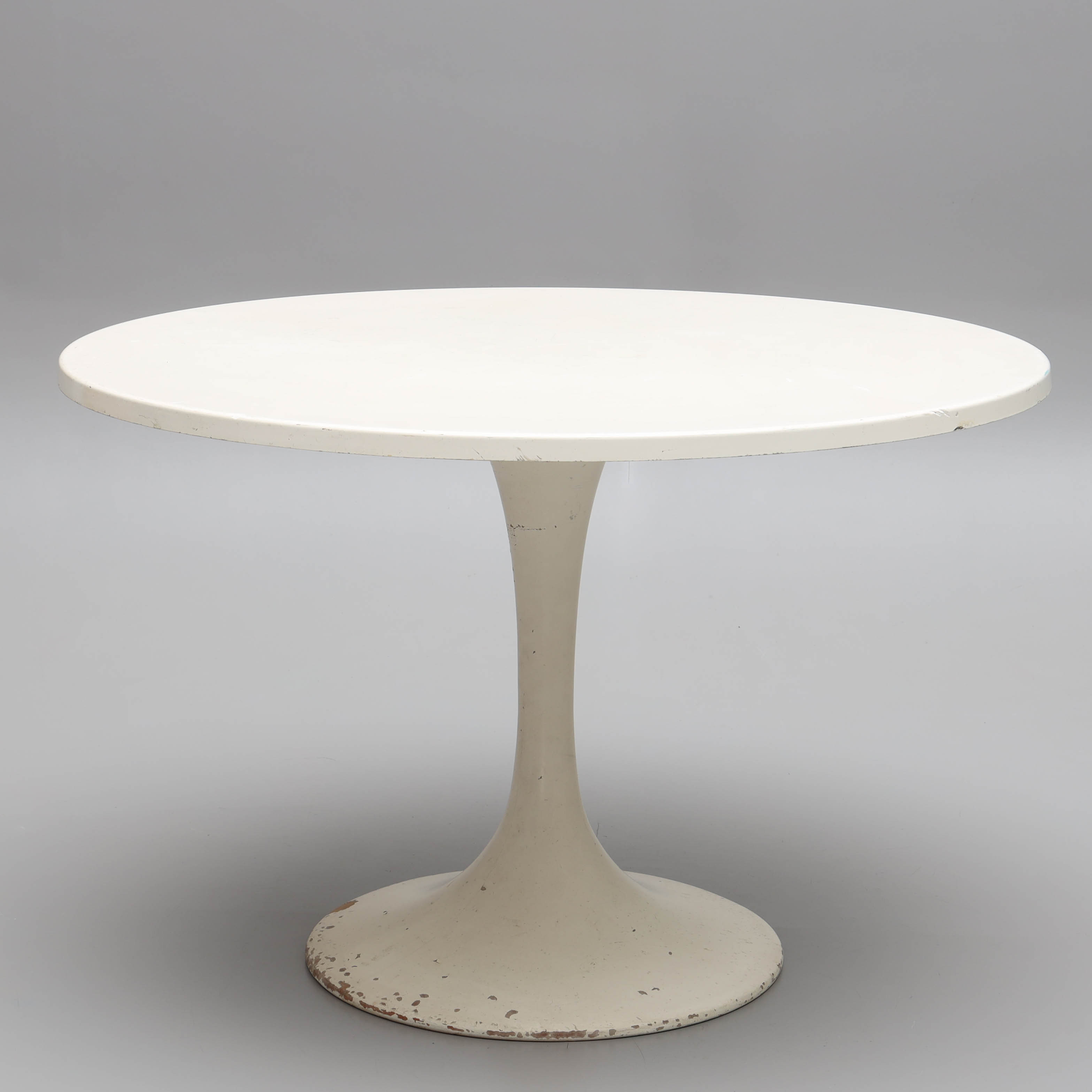 MATBORD, lackad glasfiber, Tulip-modell, 1900-tal.