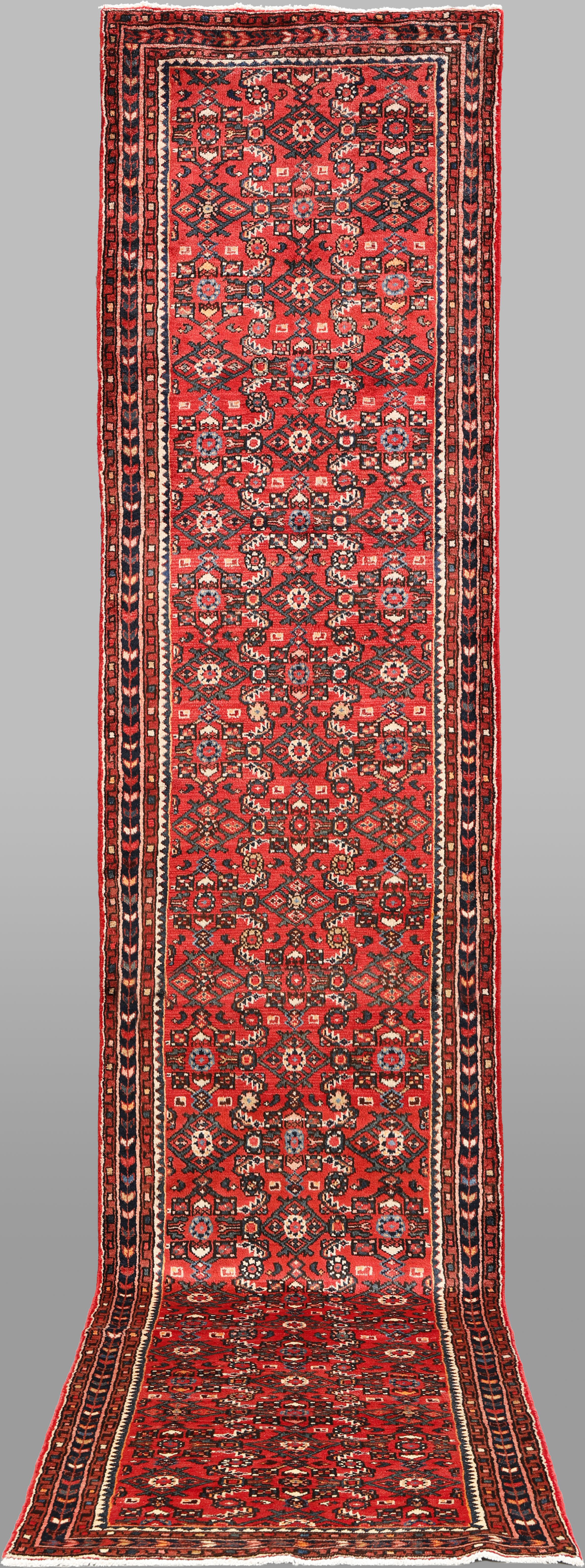 ORIENTMATTA. Hosseinabad gallerimodell, 424 x 90 cm.