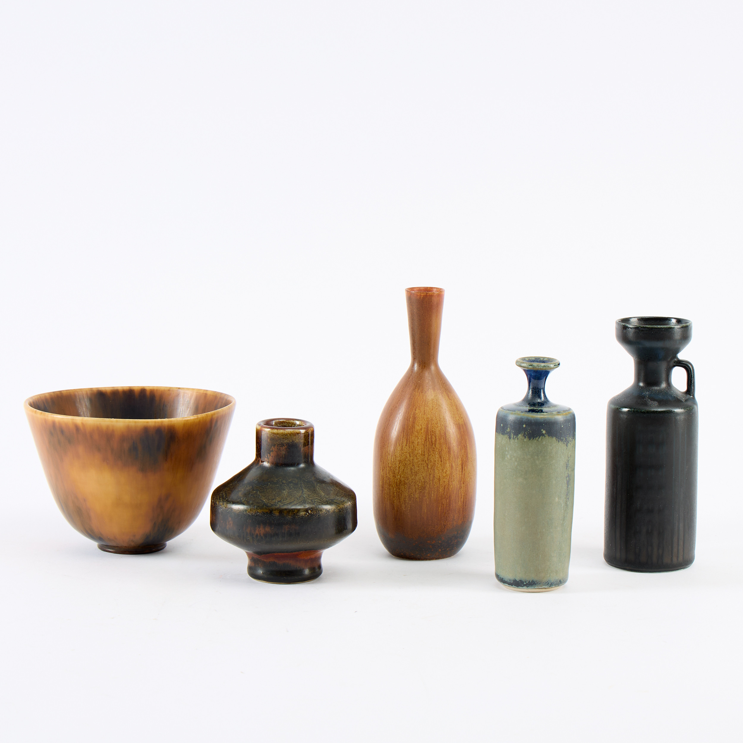 MINIATYRVASER SAMT SKÅL, 5 delar. Bland annat Carl-Harry Stålhane och Gunnar Nylund.