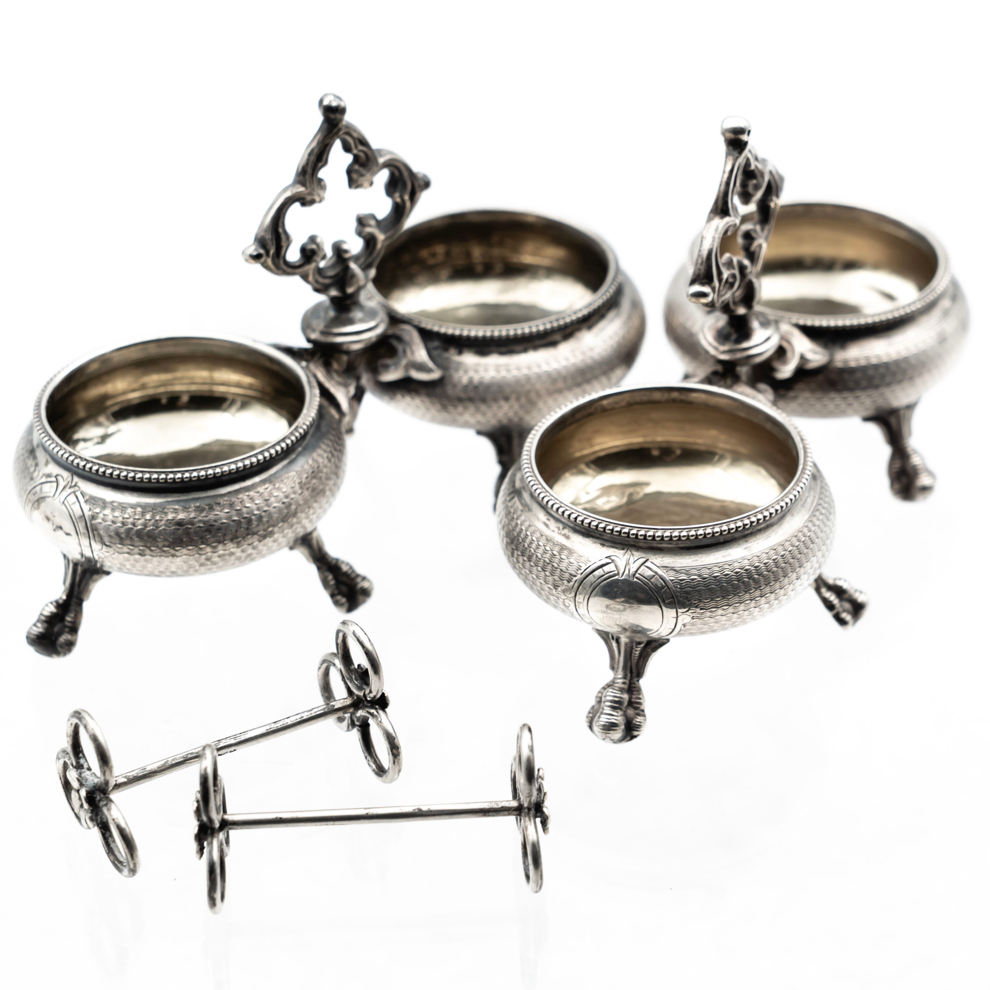 SOCKERSKÅLAR OCH KNIVSTÖD, Silver, 4 delar.