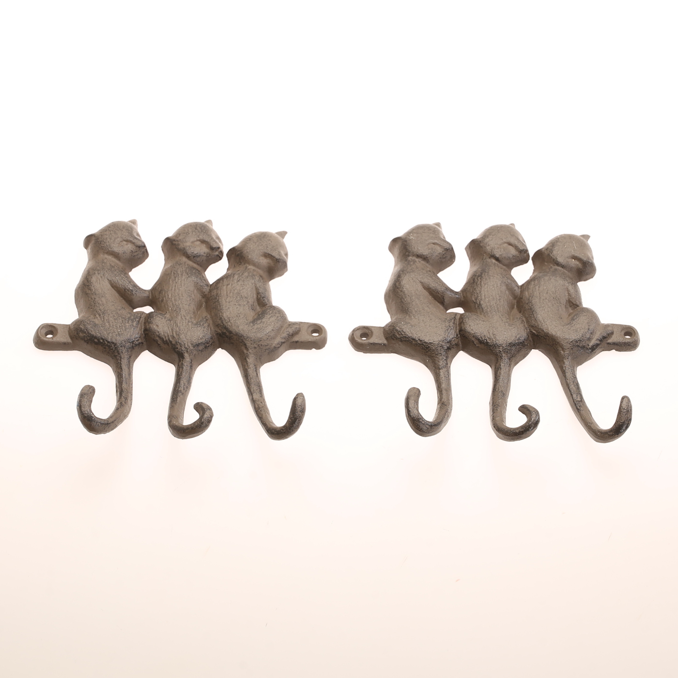 HÄNGARE, 2 stycken, gjutjärn, katter, samtida.