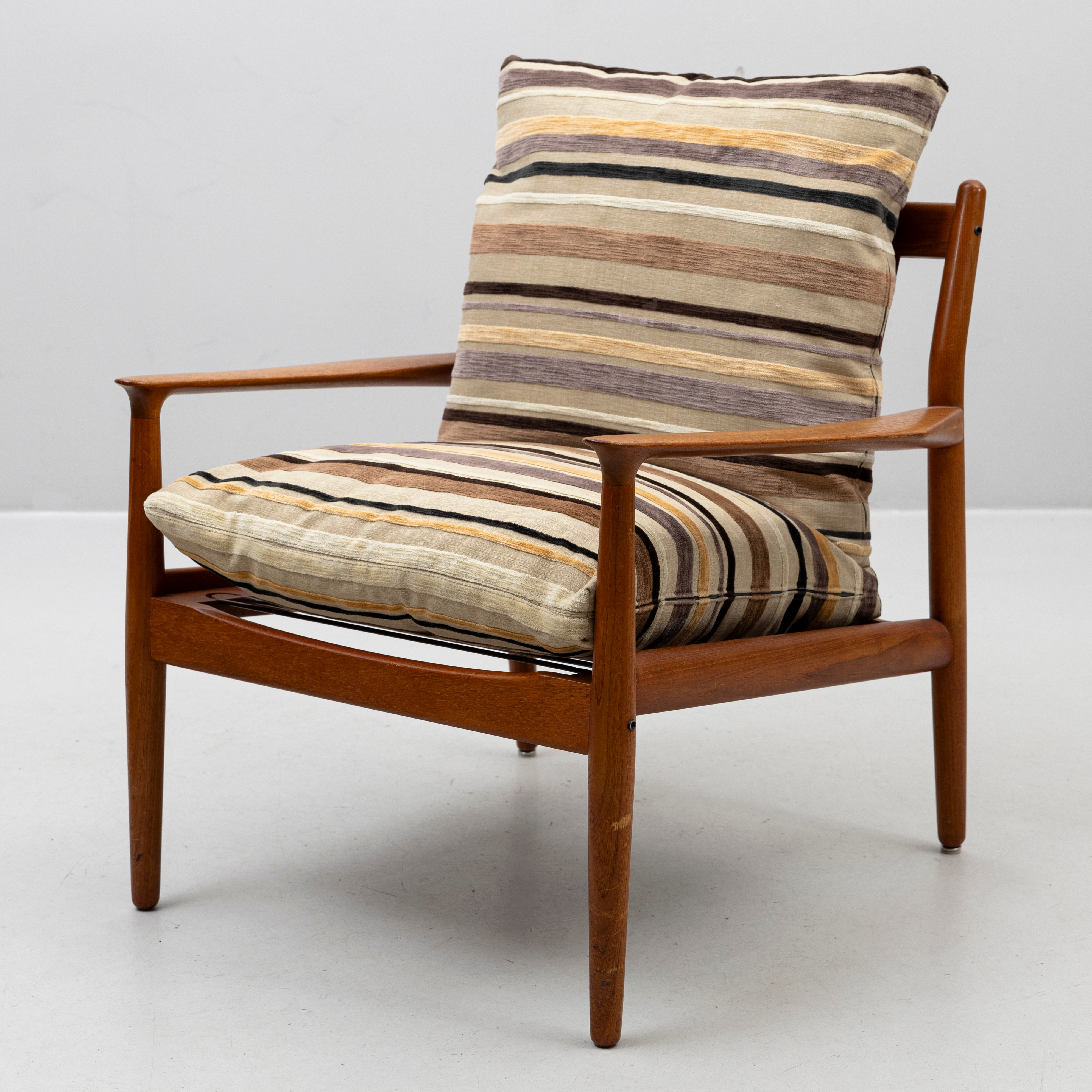 GRETE JALK. Fåtölj, teak, Glostrup Möbelfabrik, etikettmärkt, Danmark, 1950-tal.