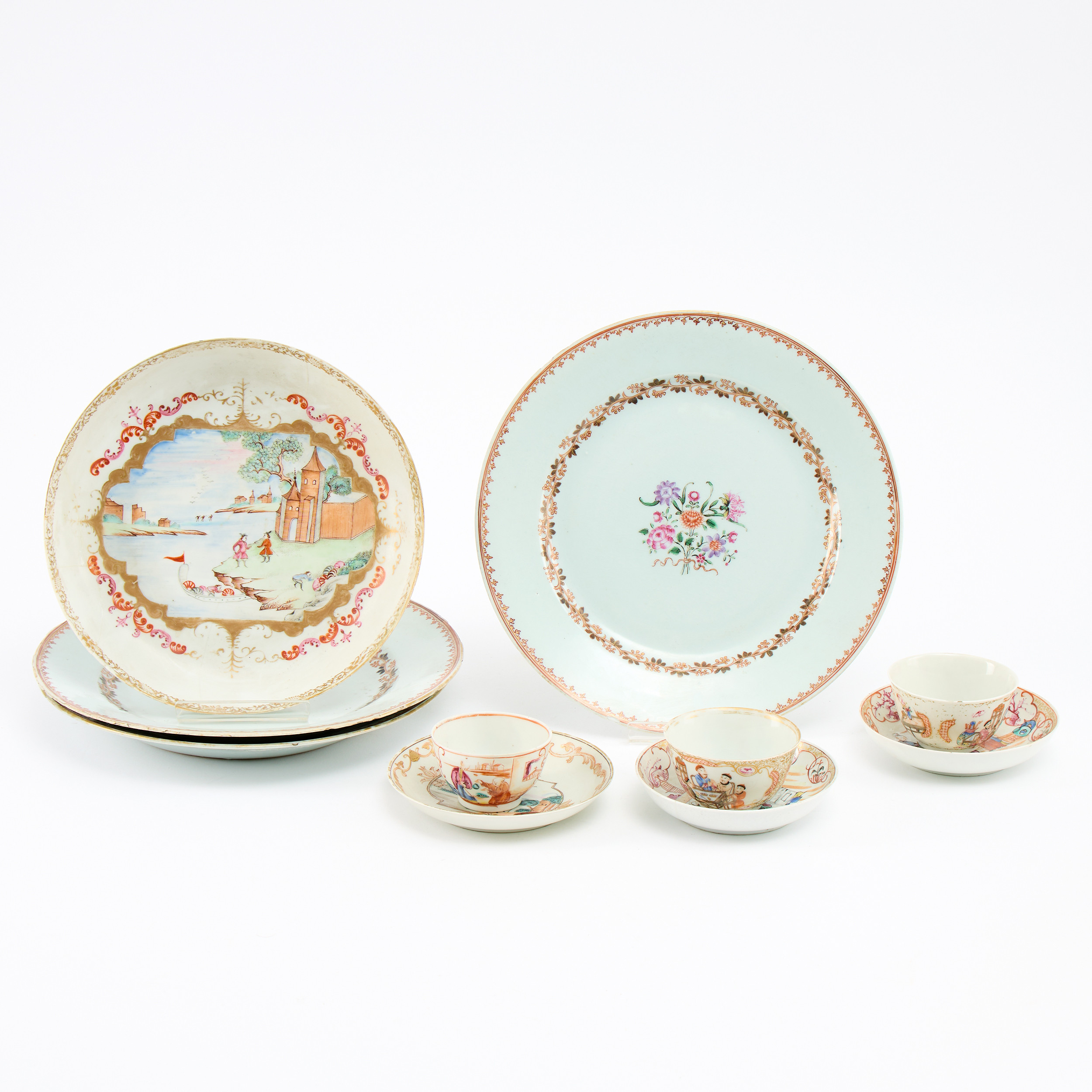 PARTI PORSLIN, 10 delar, tallrikar, skålfat, koppar. 1700-tal, Kina. Porslin, polykrom dekor.