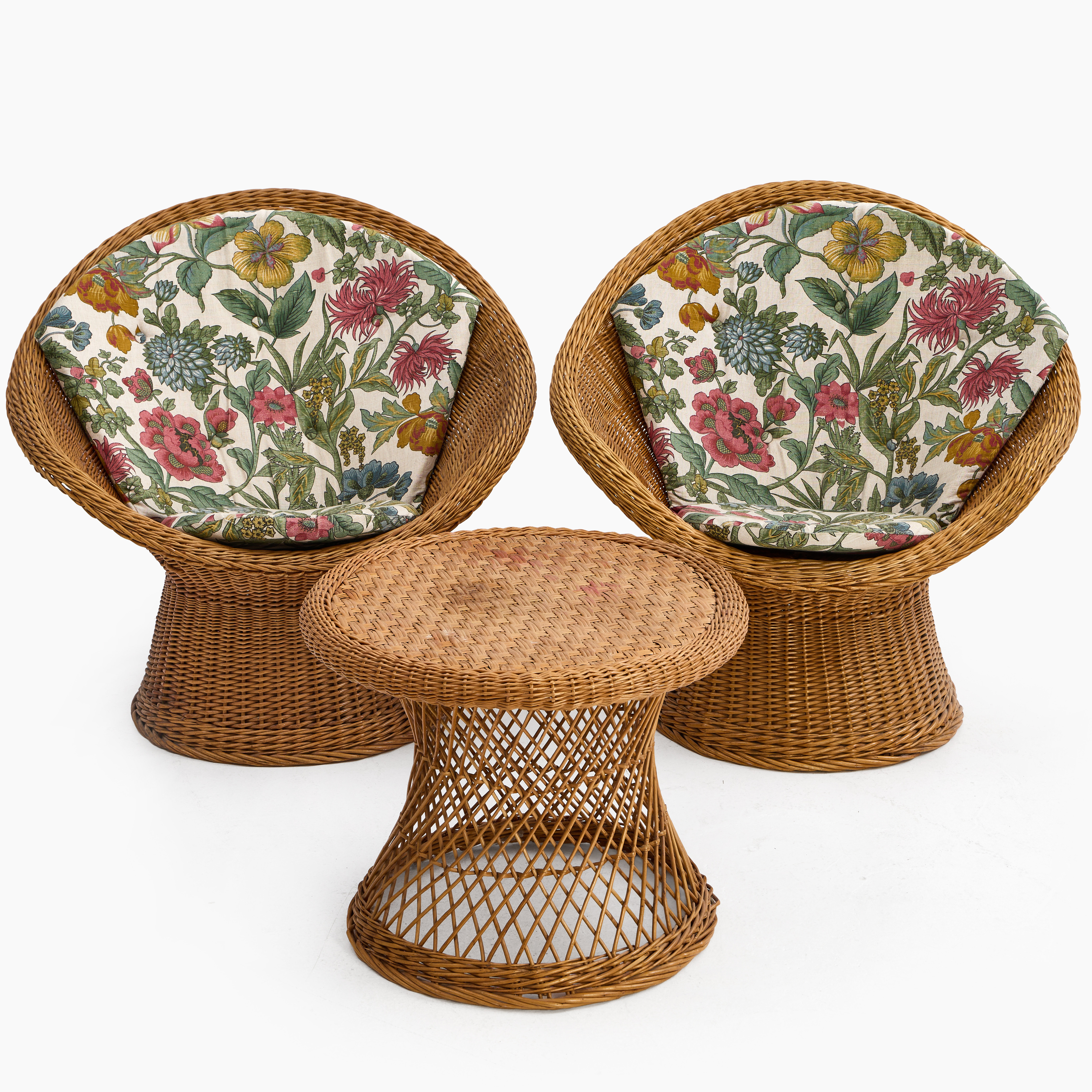 ROTTINGGRUPP, 3 delar, fåtöljer, 1 par, samt bord, 1900-talets andra hälft.