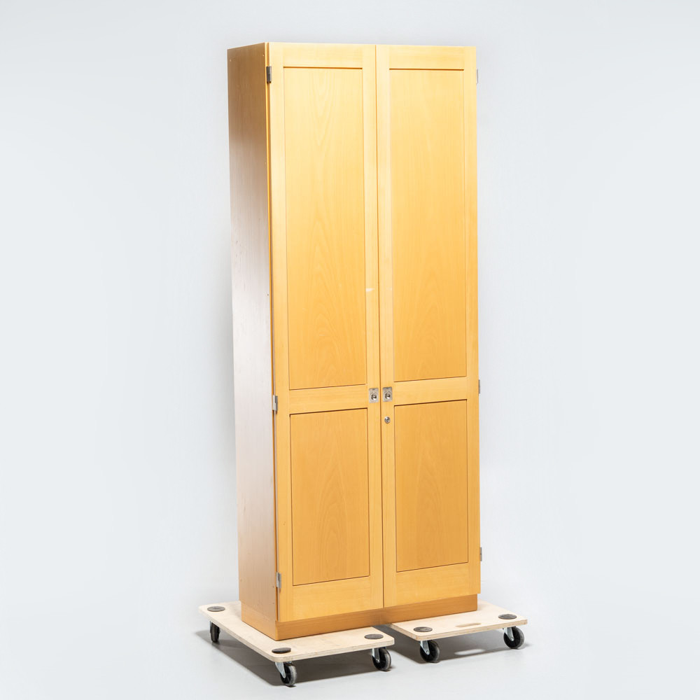 GÖRAN MALMVALL. Skåp, Modell KA72, Björk, Karl Andersson & Söner 1900-tal.