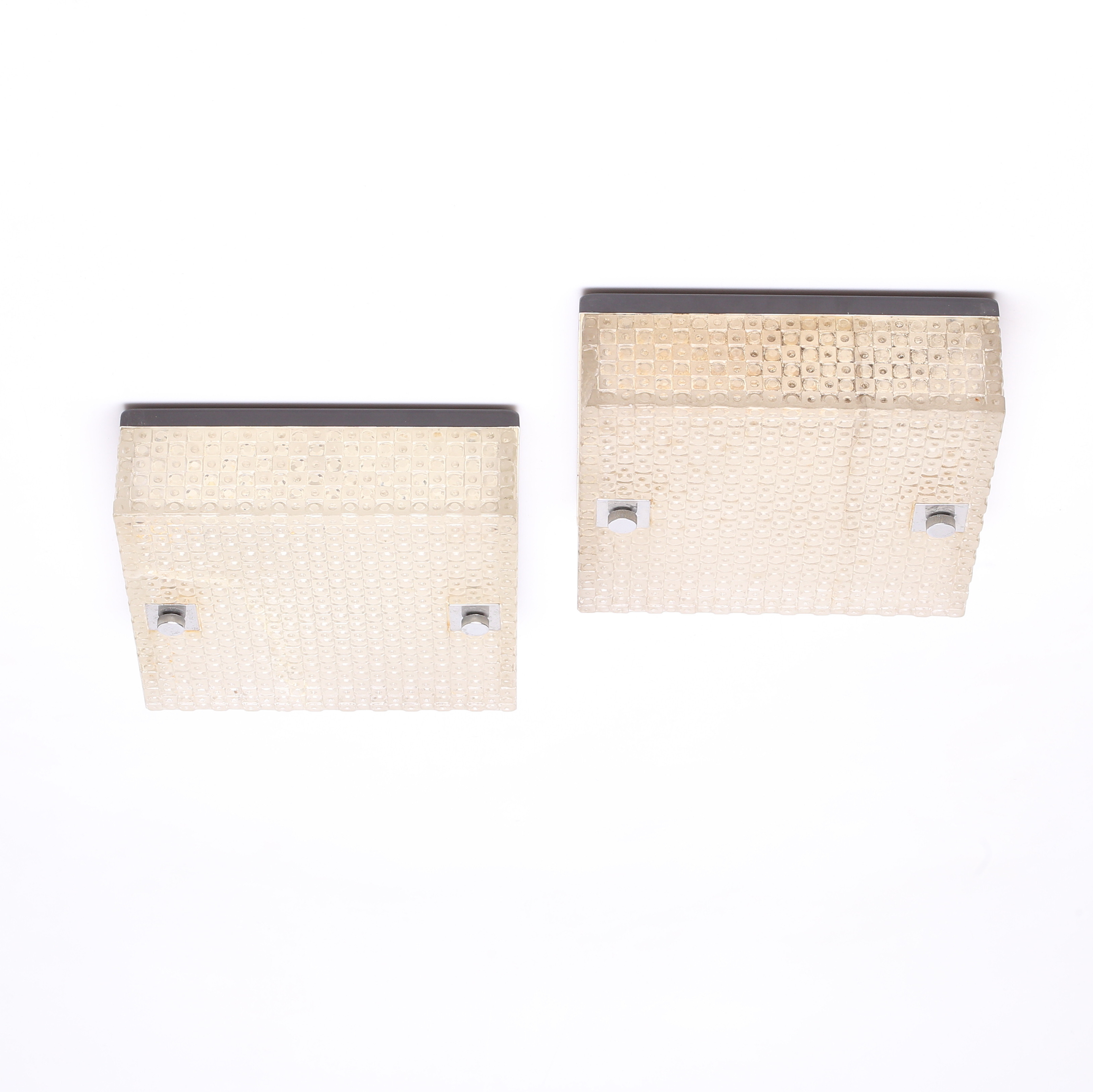 TAKLAMPOR, 1 par, glas och metall, 1970-tal.