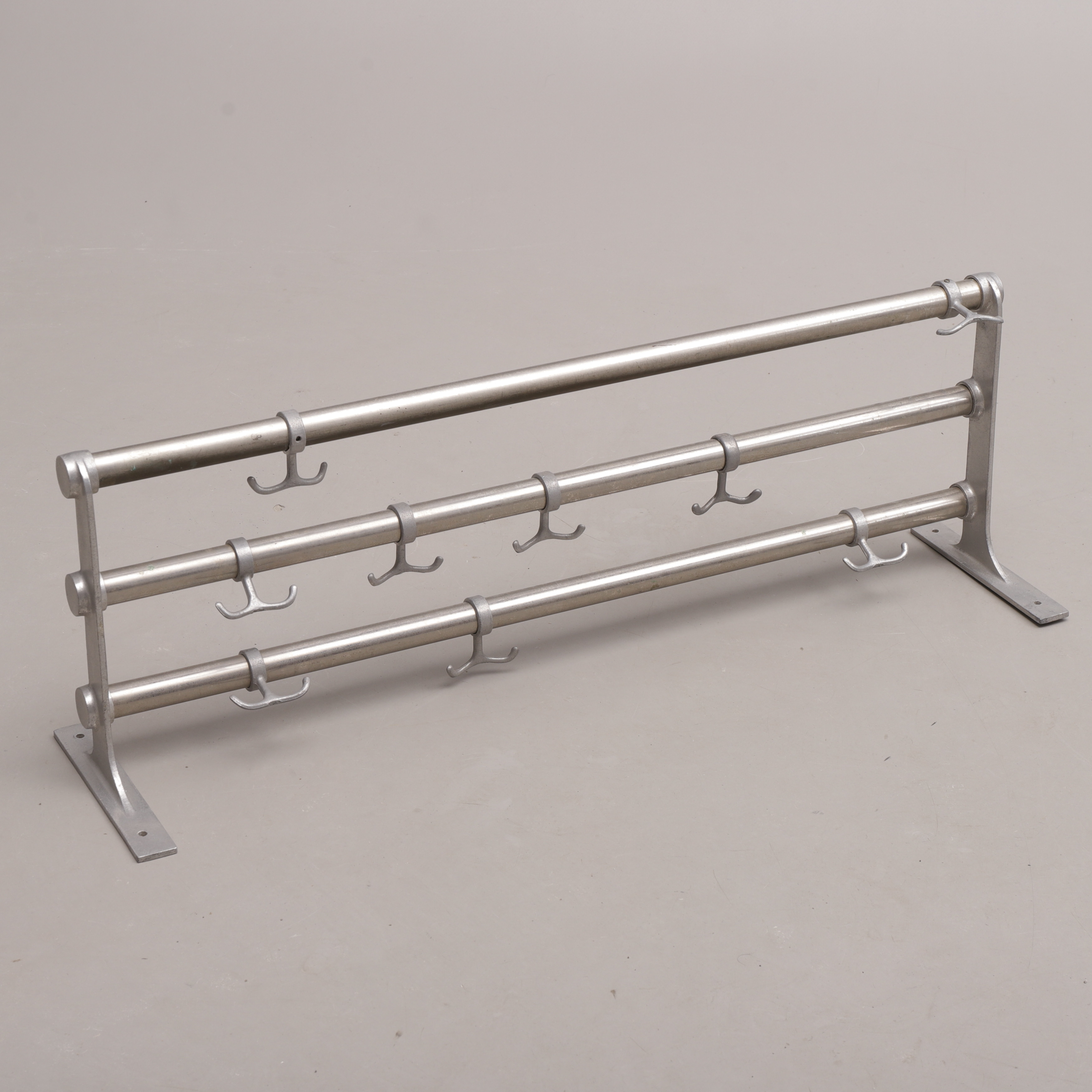 HATTHYLLA, metall, 1900-talets mitt.