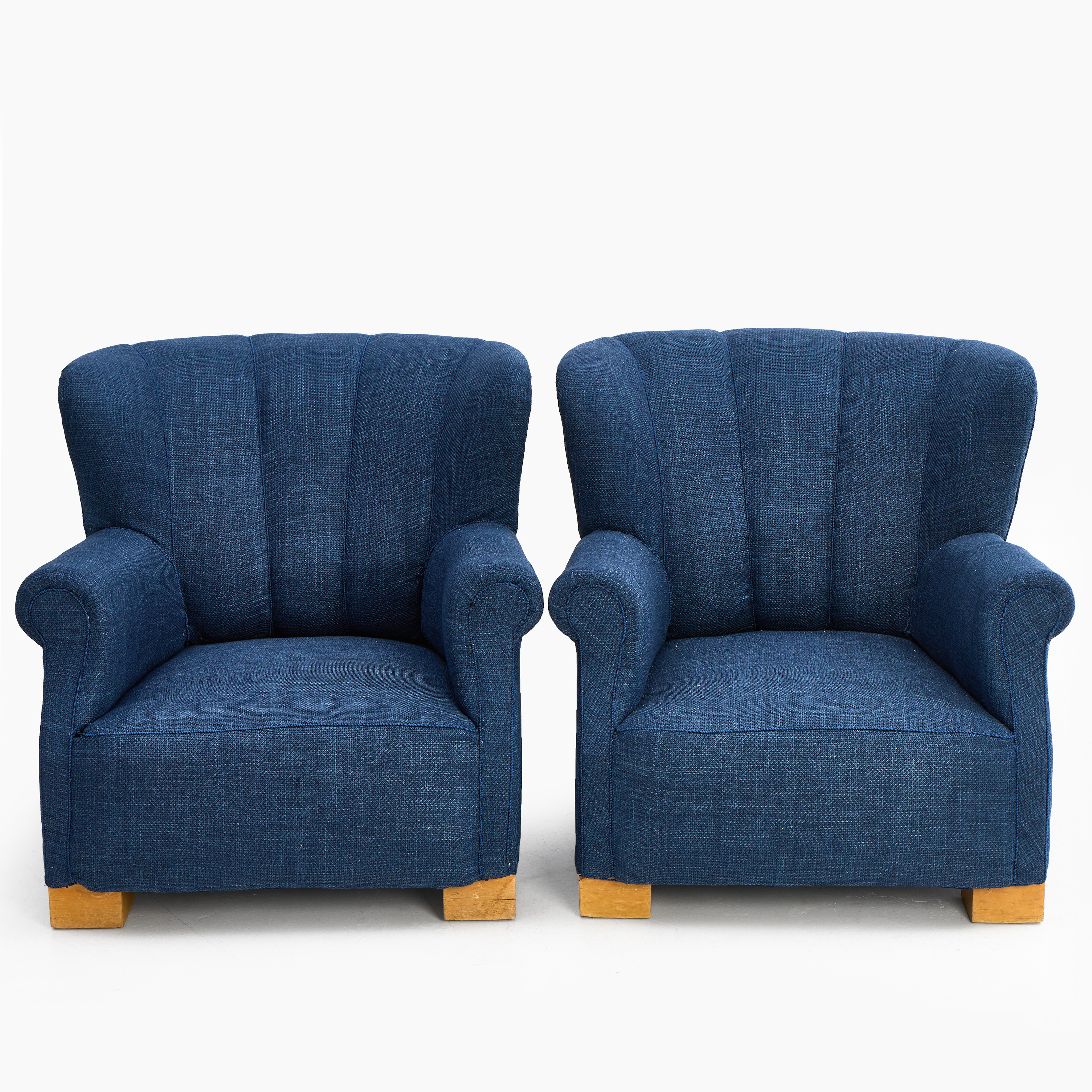 FÅTÖLJER, ett par, Swedish Modern, 1940-tal, blå klädsel.