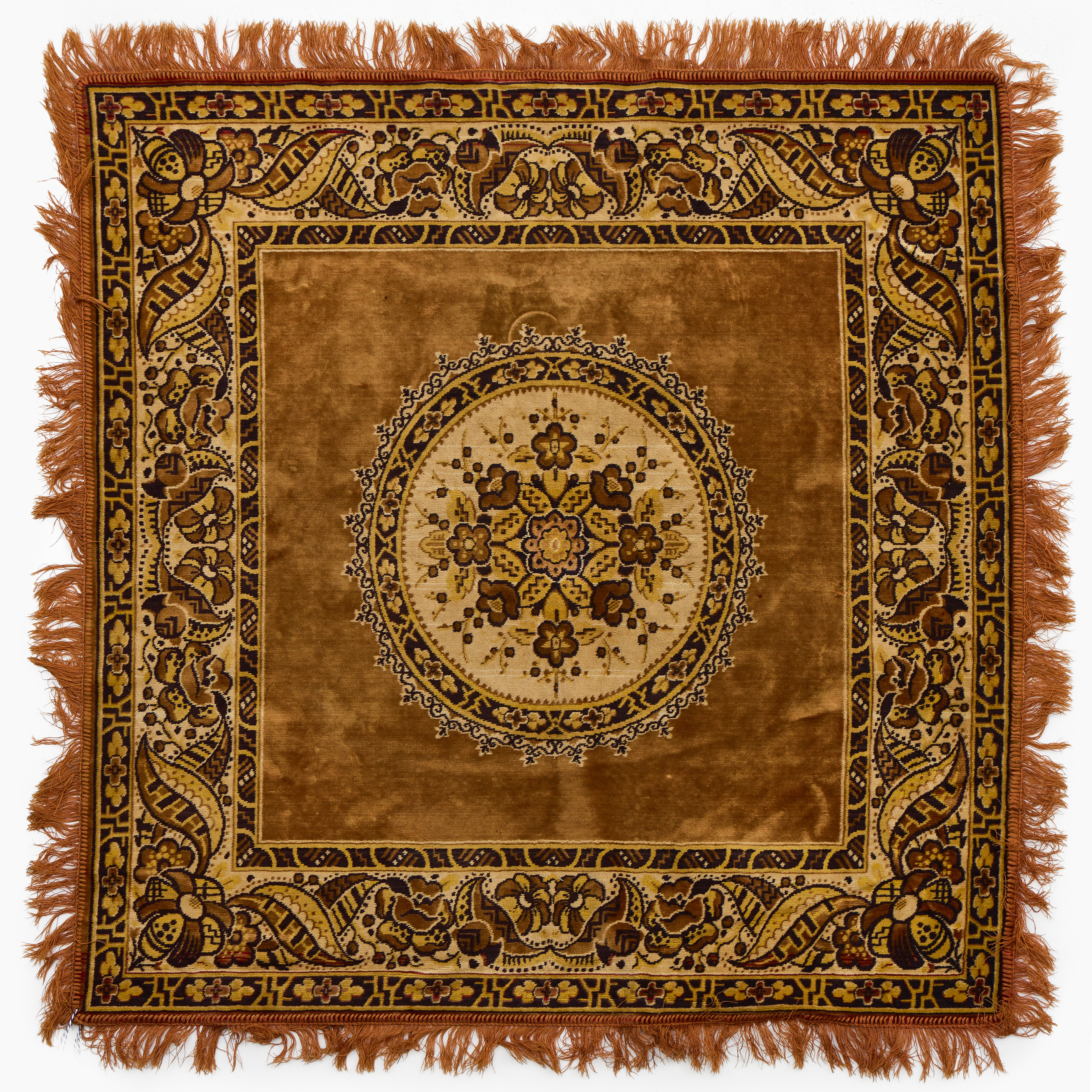 FLYGELDUK, guldbruna toner med silkesinslag.