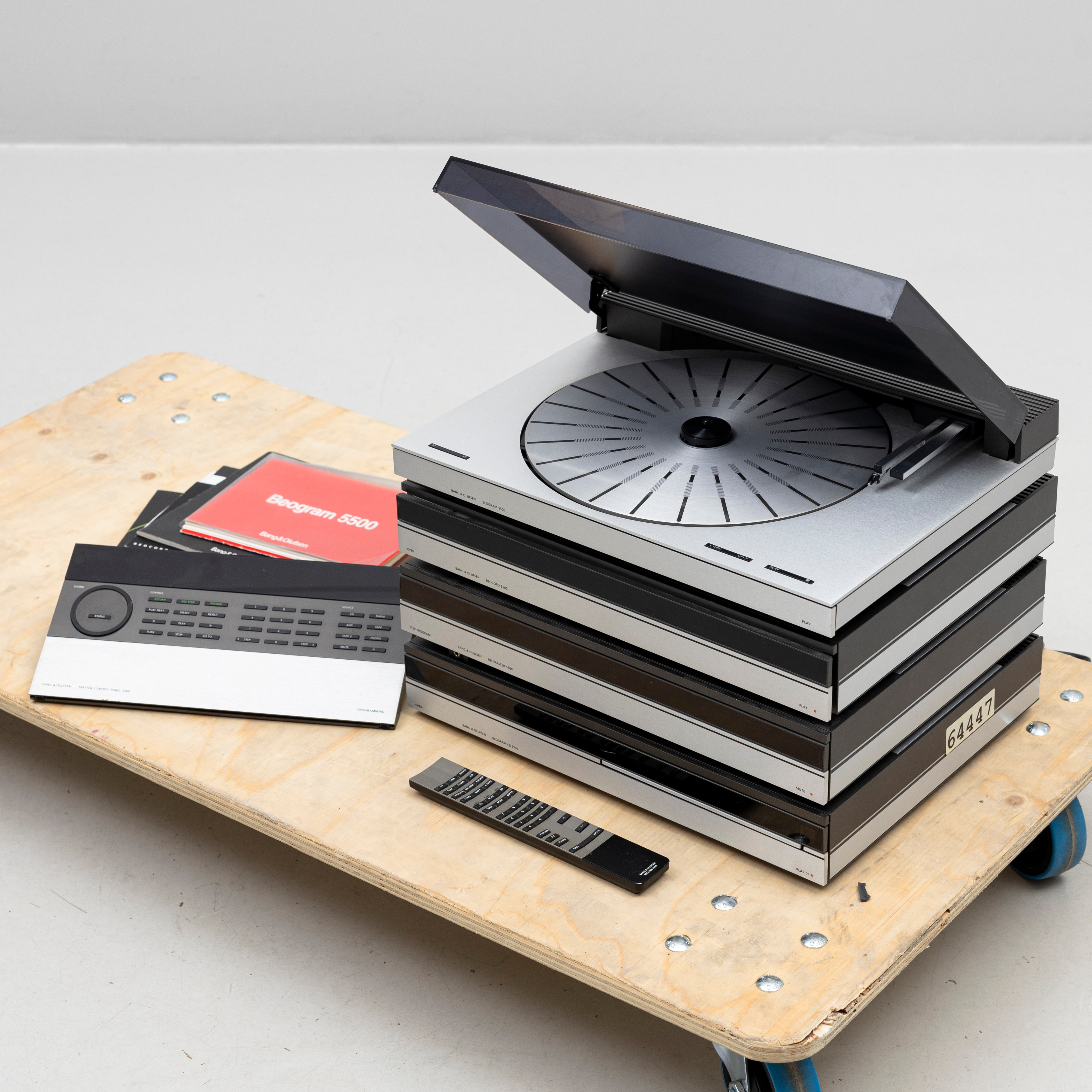 STEREOANLÄGGNING, 5 delar, 5500, Bang&Olufsen, Danmark.