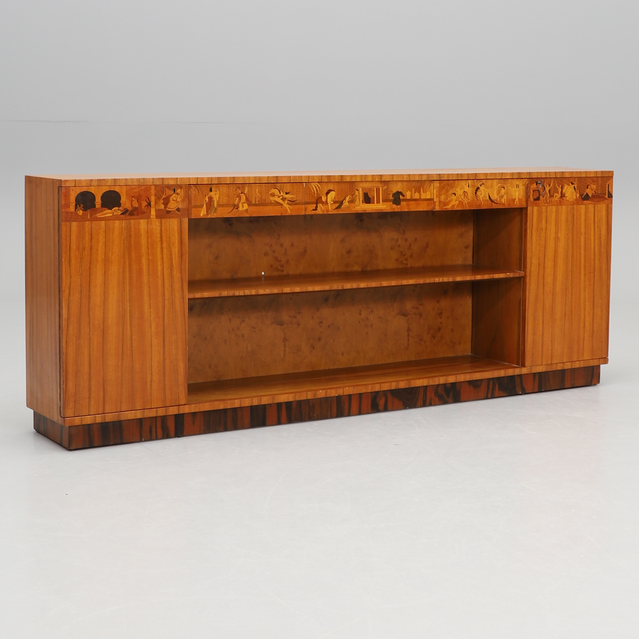 BOKHYLLA, med intarsia ur "Tusen och en natt" Swedish modern, AB Lammhults stol- och snickerifabrik. 1940-tal.